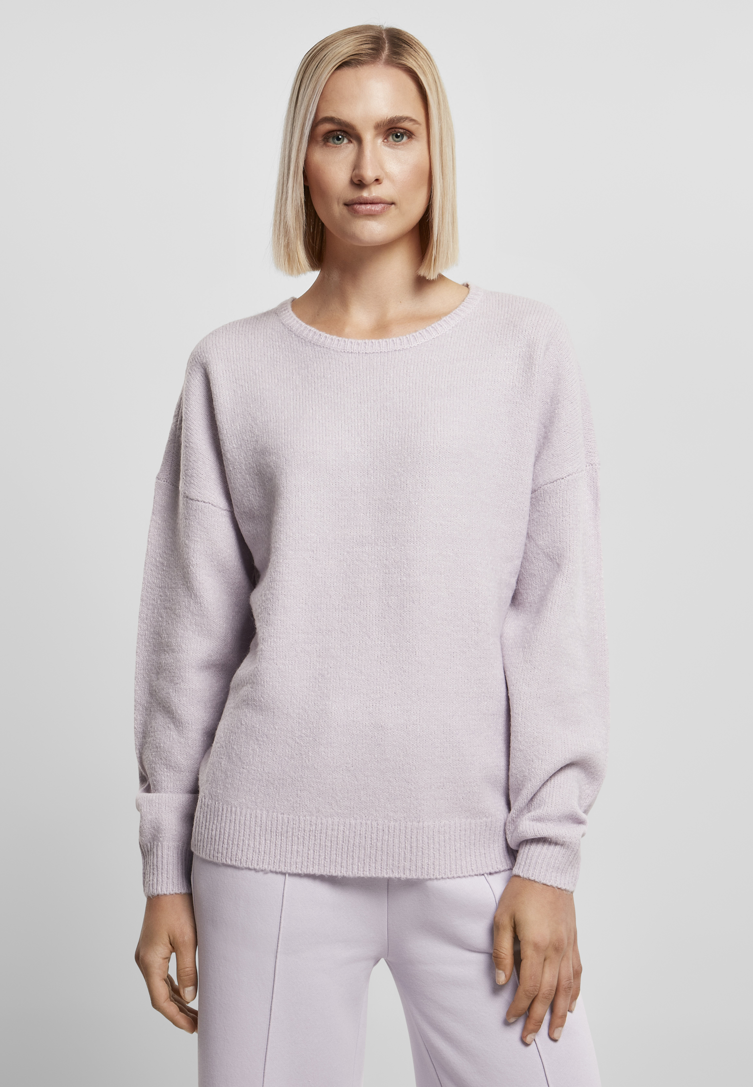 Women&#039;s fluffy sweater - lilac