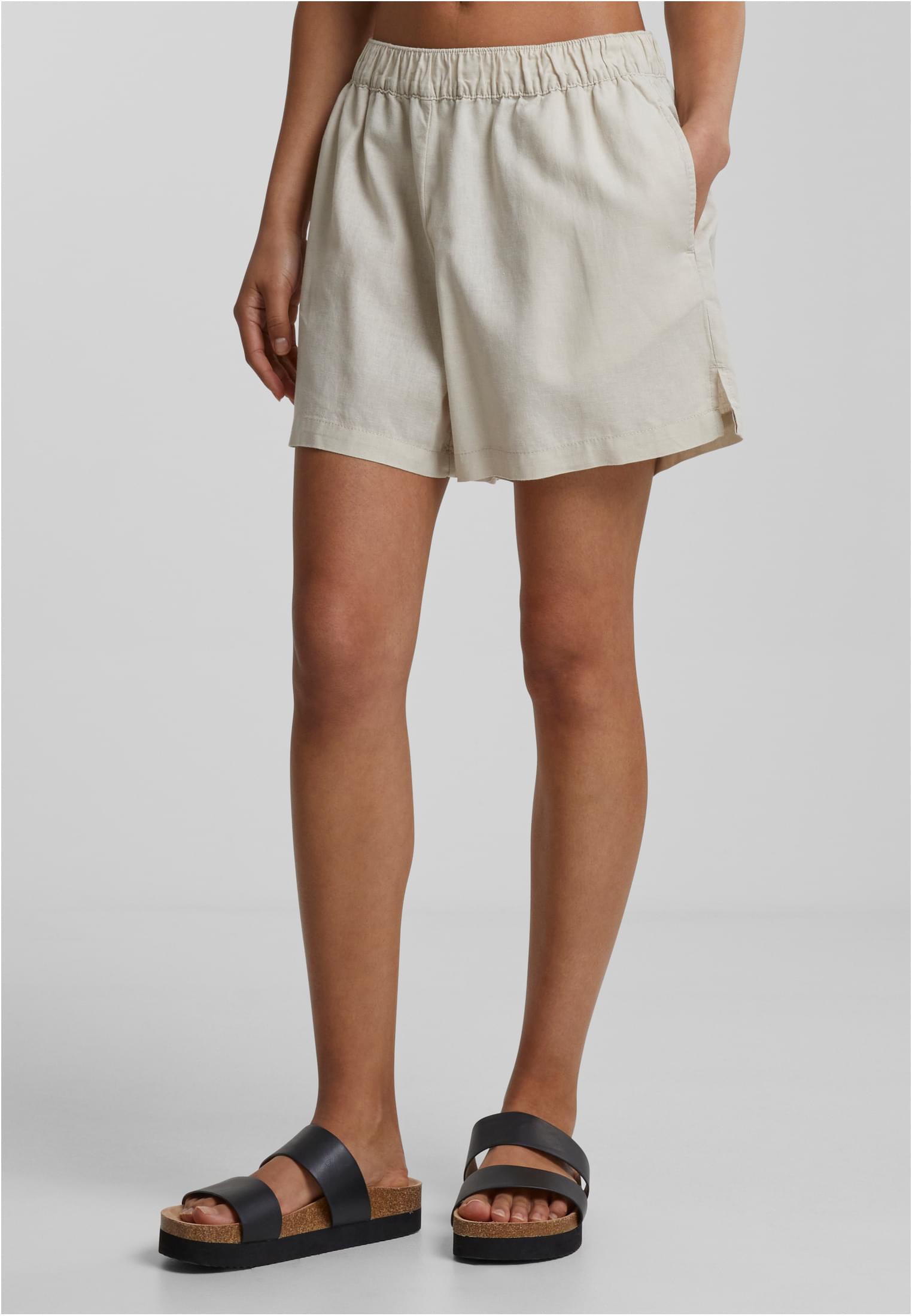 Women&#039;s Linen Shorts - Cream