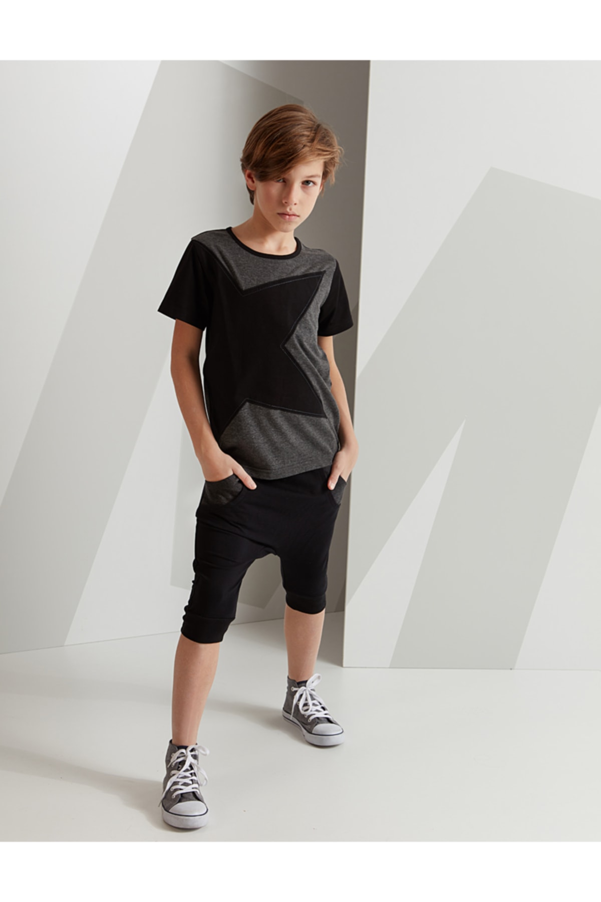 mshb&g Gray Star Boys T-shirt Capri Shorts Set