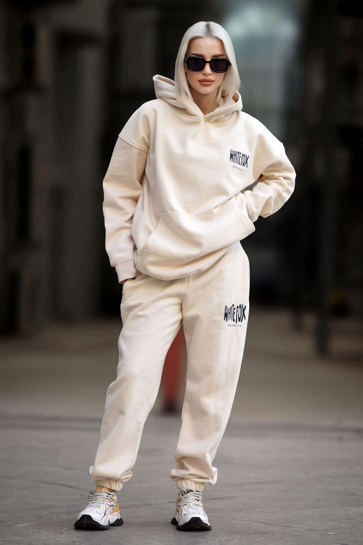 Levně Madmext Women's Cream Hooded Tracksuit