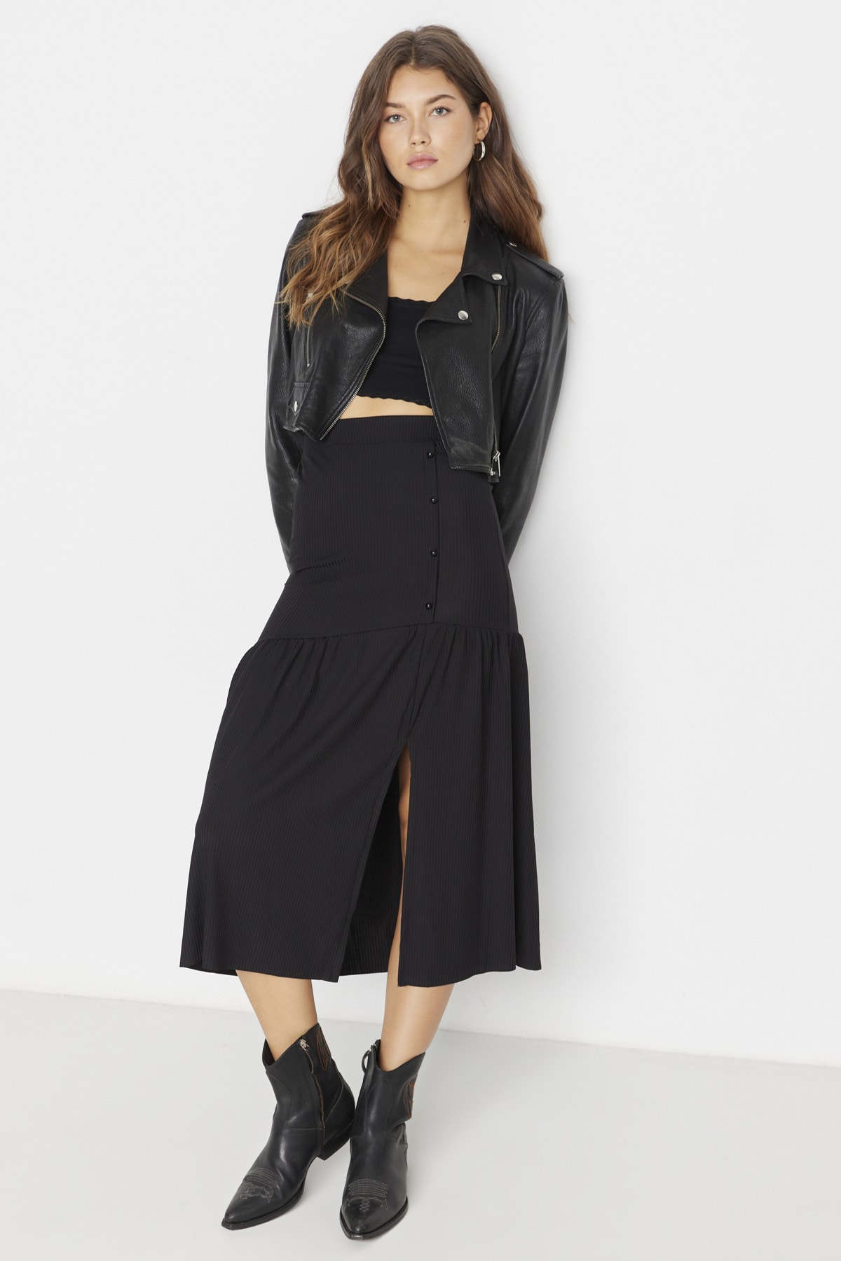 Trendyol Skirt - Black - Midi