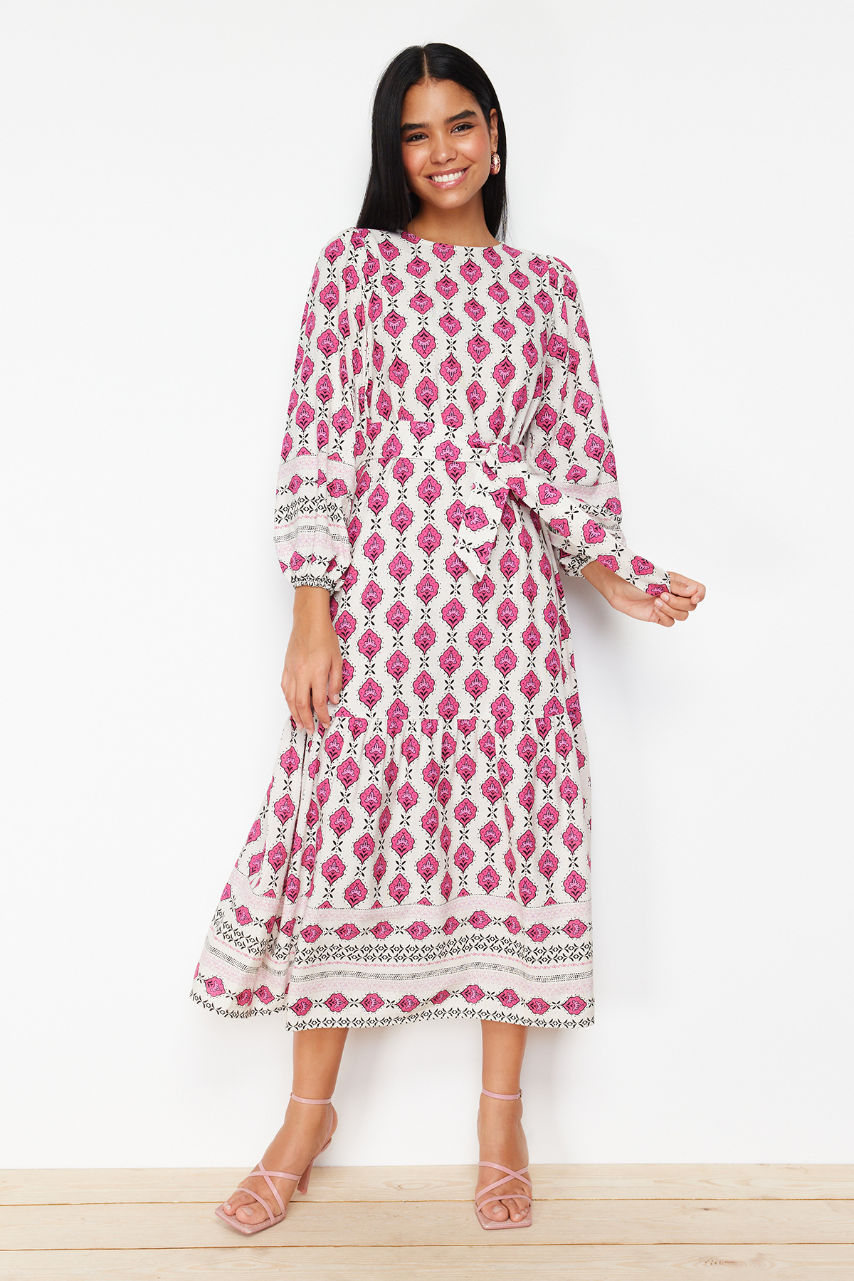 Levně Trendyol Fuchsia Ethnic Patterned Linen Look Woven Dress