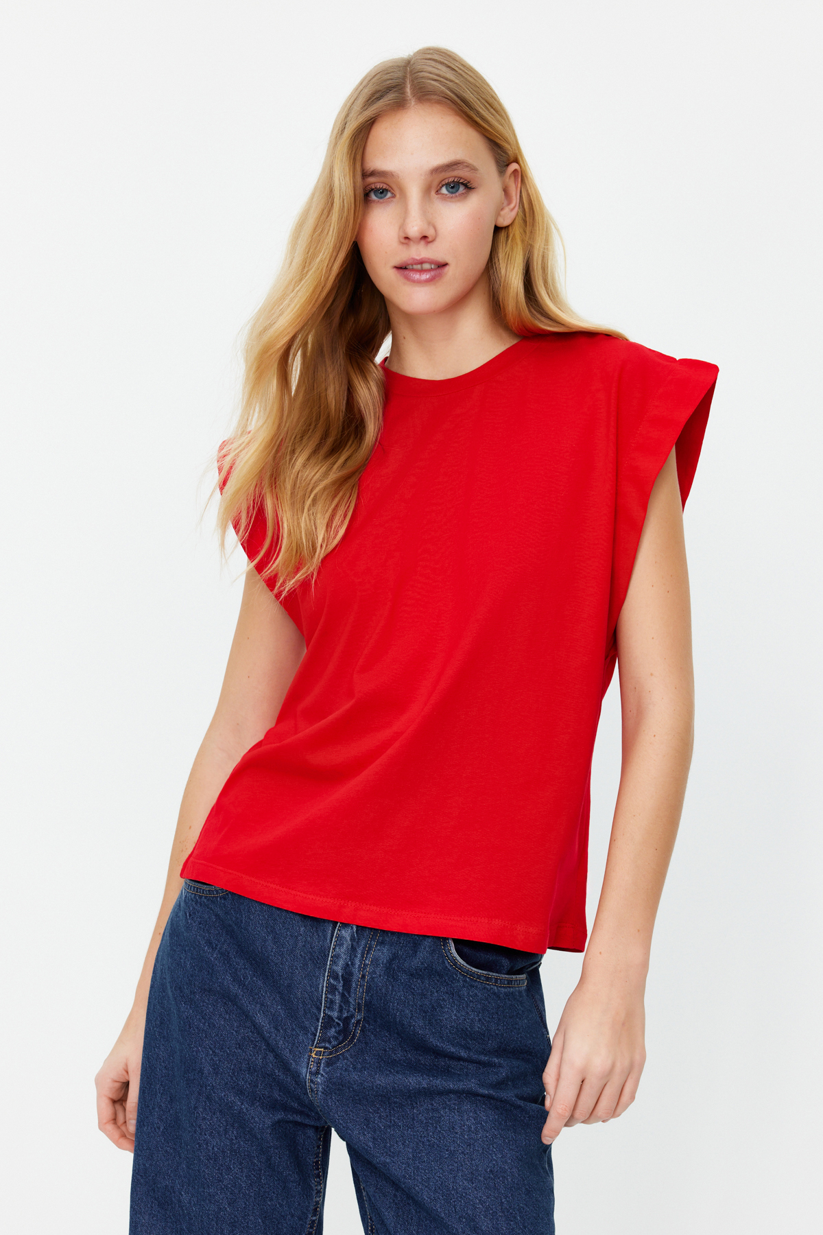 Levně Trendyol Red 100% Cotton Wadding Look Basic Crew Neck Knitted T-Shirt