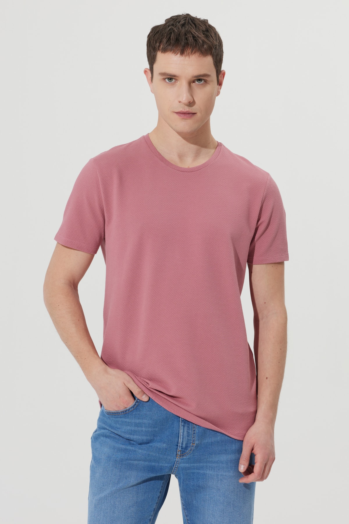 Levně ALTINYILDIZ CLASSICS Pánské suché růžové tričko Slim Fit Slim Fit s klasickým výstřihem s krátkým rukávem a měkkým omakem.