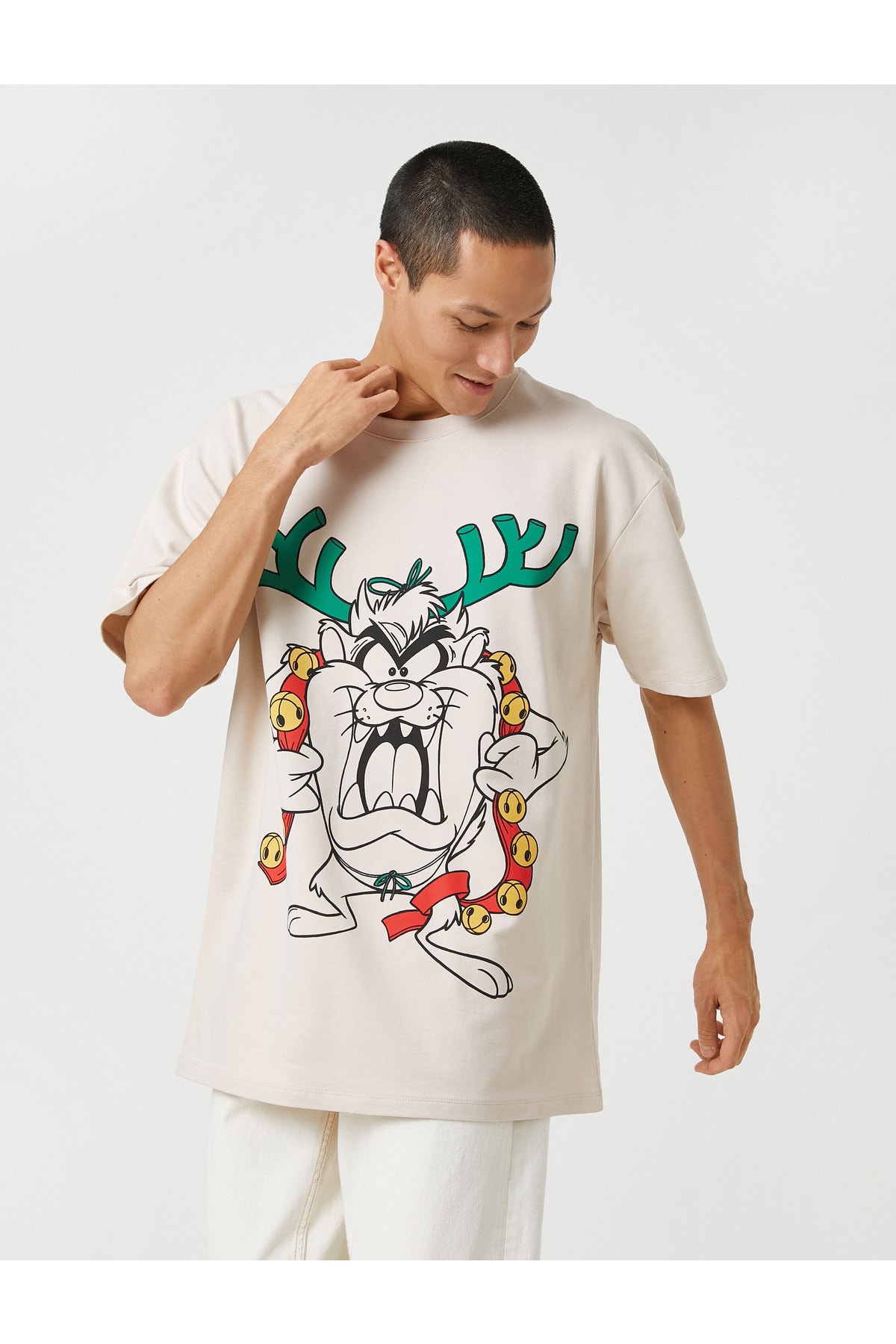 Levně Koton Christmas Theme Tasmanian Devil Oversize T-Shirt, Crew Neck Licensed Print.