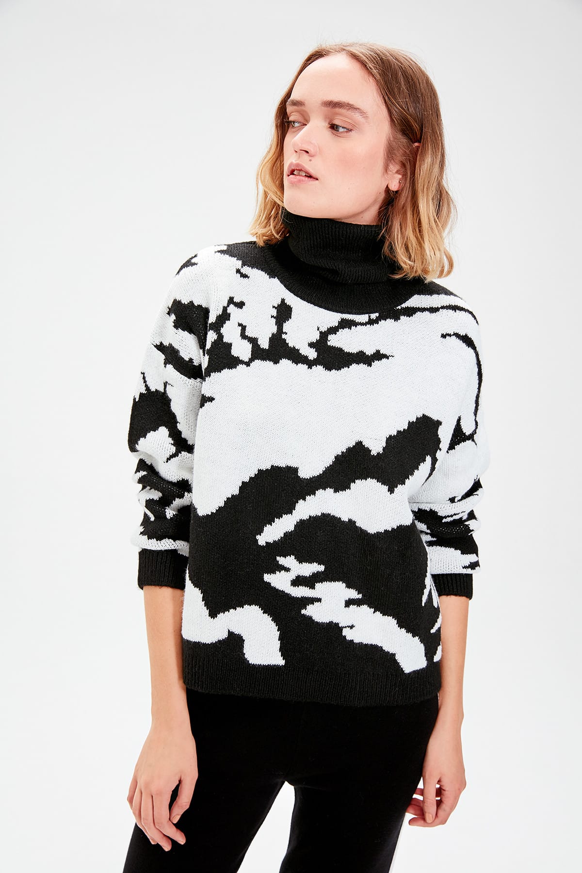 Trendyol Sweater - Ecru - Regular fit