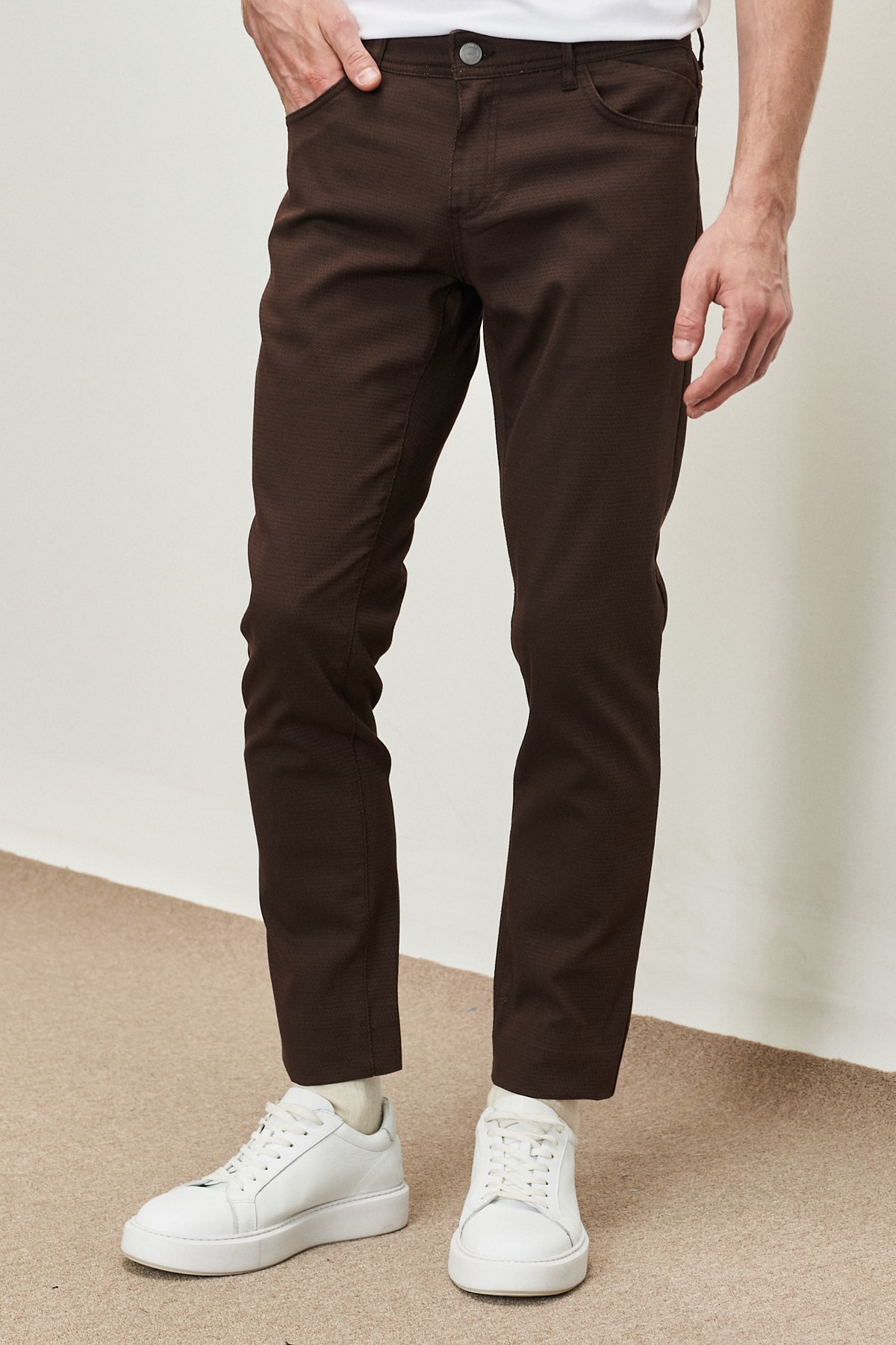 ALTINYILDIZ CLASSICS Men's Brown Slim Fit Slim Fit Dobby Flexible Casual Trousers