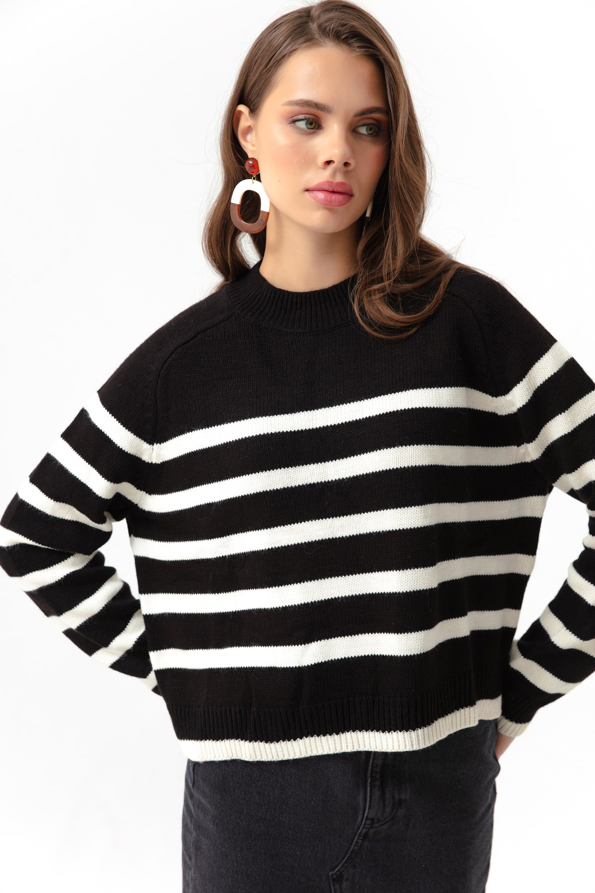 Levně Lafaba Women's Black Oversize Striped Knitwear Sweater