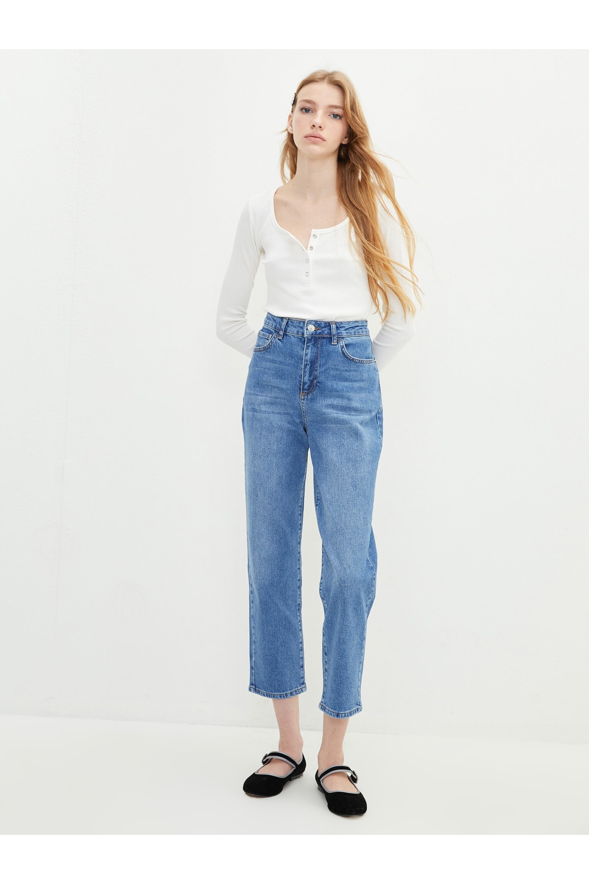 Levně LC Waikiki High Waist Women's Straight Fit Rodeo Jeans with Pocket Detail