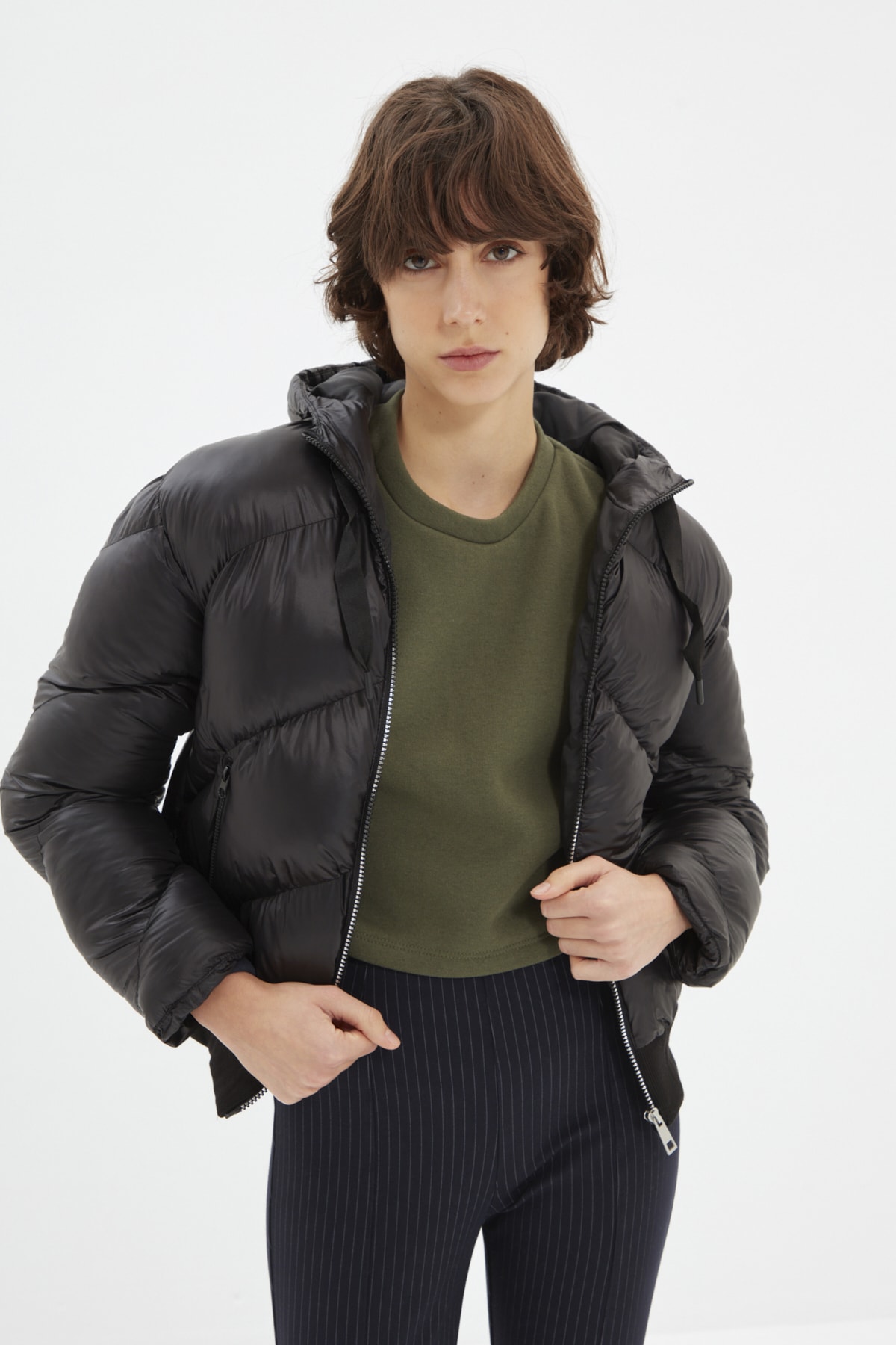 Trendyol Black Hooded Zipper Closure Inflatable Coat