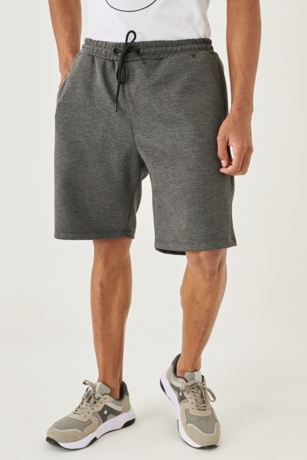 Levně AC&Co / Altınyıldız Classics Men's Anthracite-melange Standard Fit Daily Comfortable Sports Knitted Shorts.