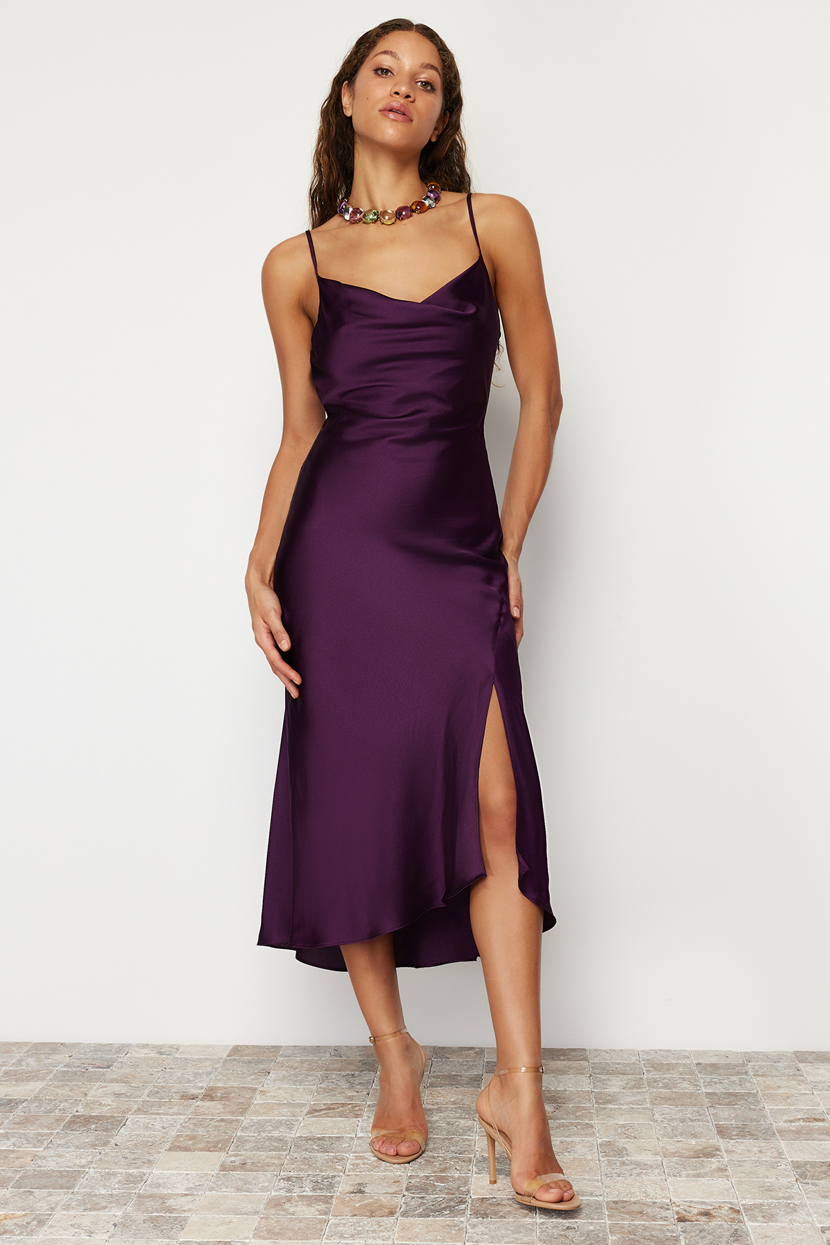 Levně Trendyol Purple Lined Woven Satin Evening Dress