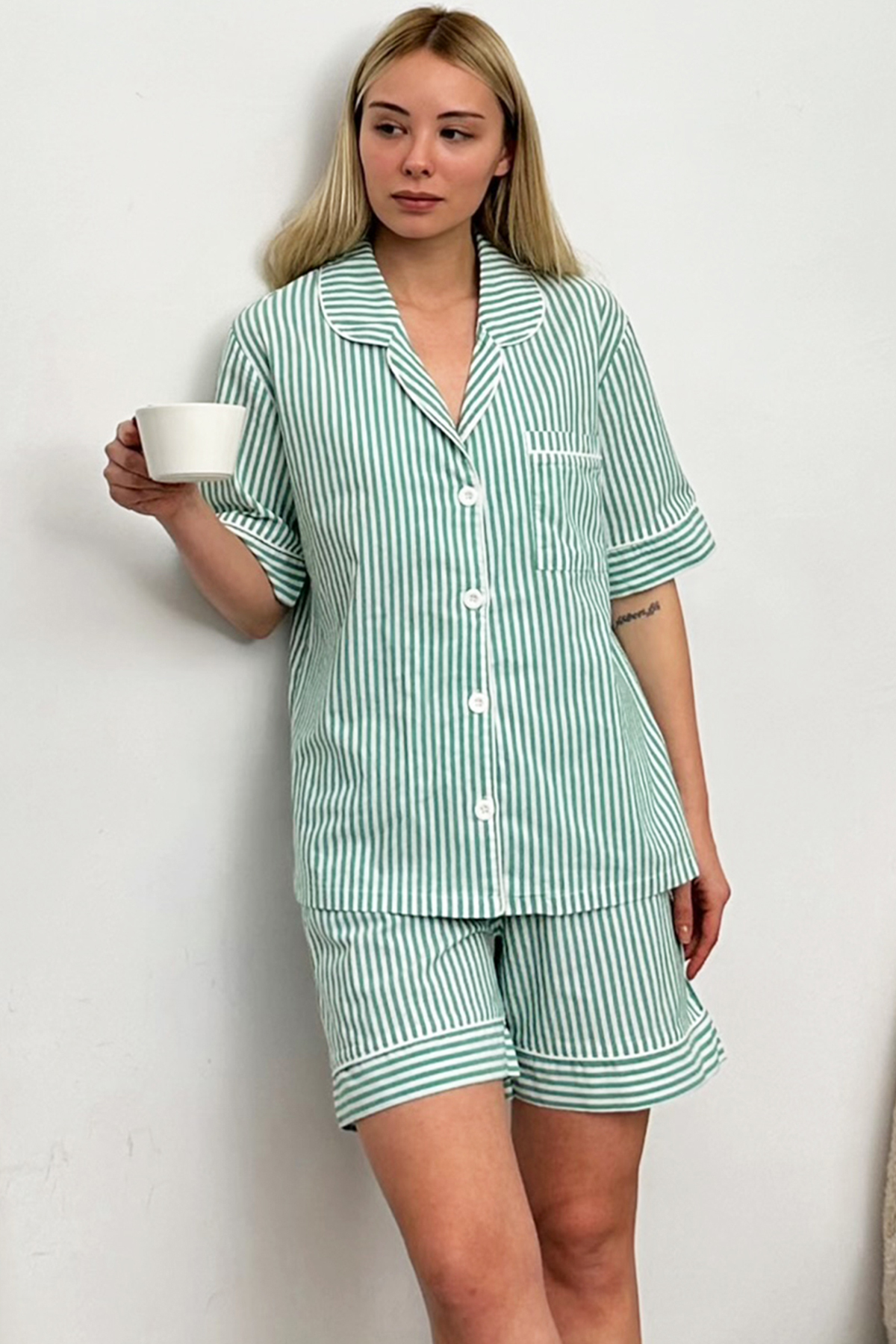 Trend Alaçatı Stili Women's Green Striped Connector Shorts Pajamas Suit