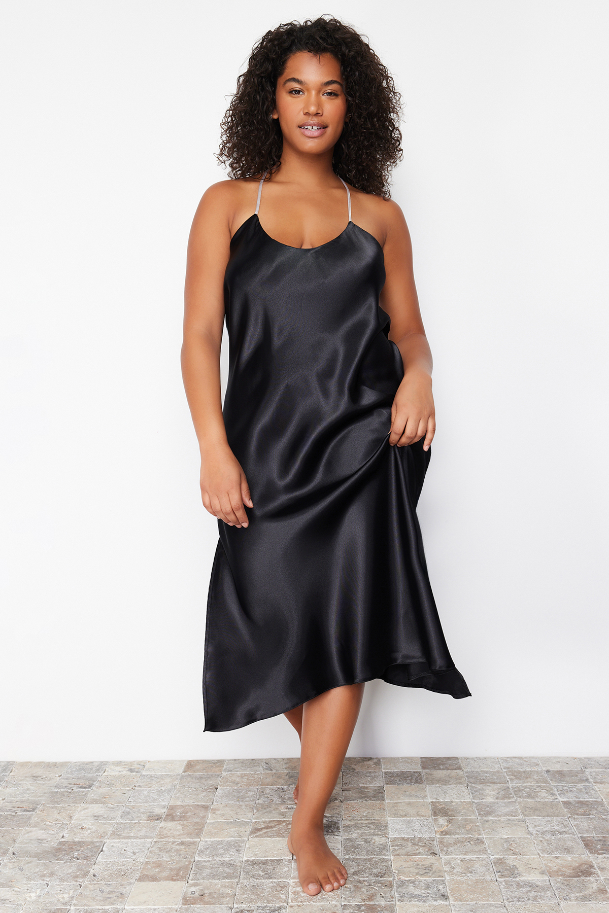 Trendyol Curve Black Woven Nightgown