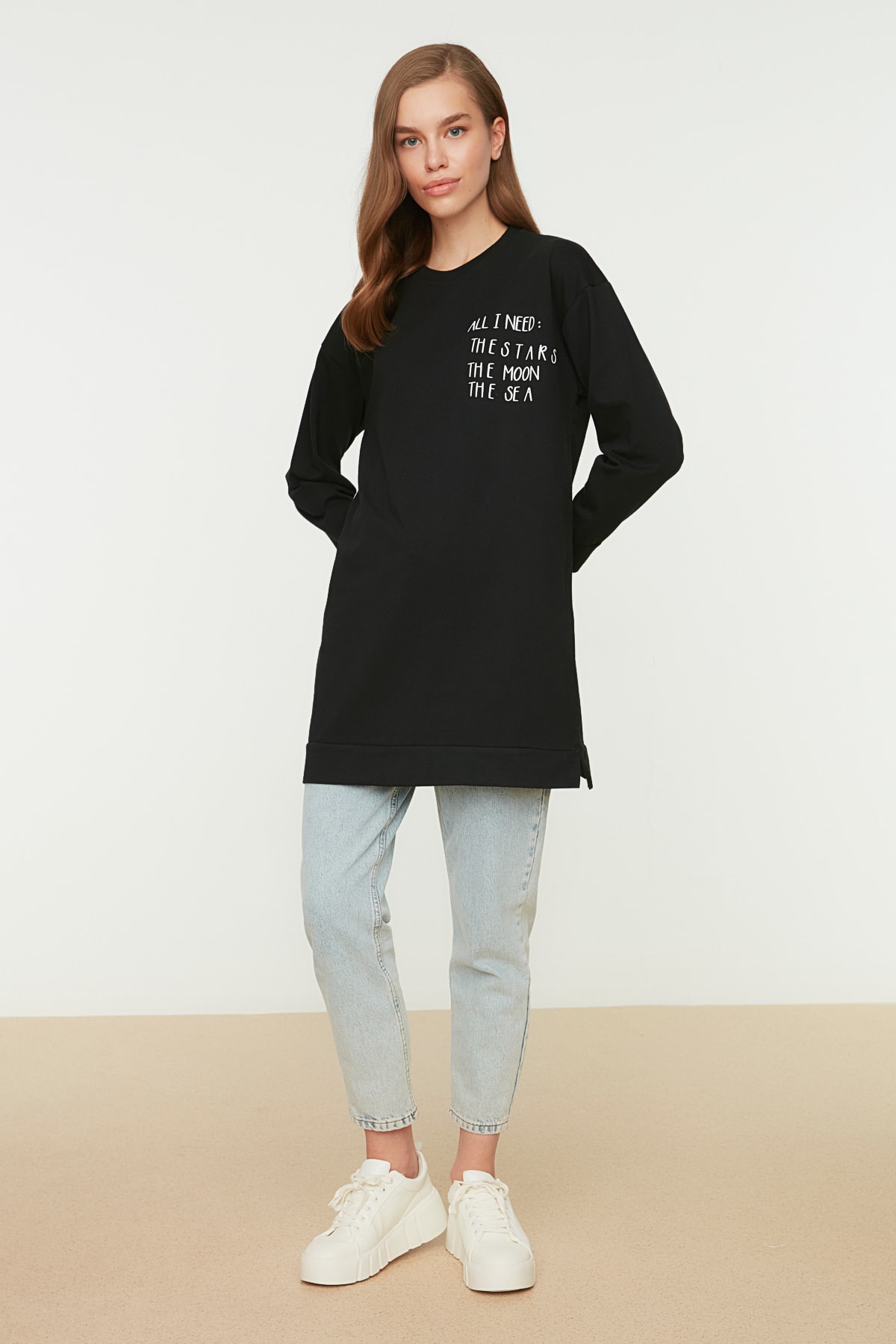 Trendyol Black Printed Knitted Sweatshirt with Slit Detail