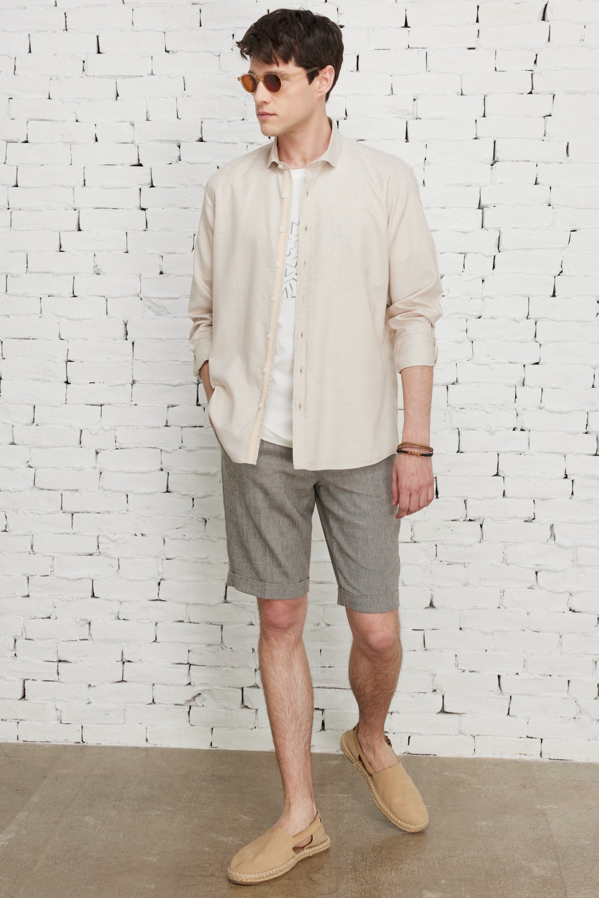 Levně AC&Co / Altınyıldız Classics Men's Brown Slim Fit Slim Fit Shorts with Side Pockets, Diagonal Patterned Cotton.