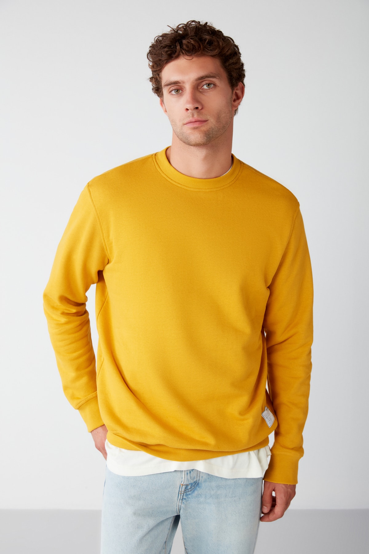 Levně GRIMELANGE Travis Men's Soft Fabric Regular Fit Round Collar Saffron Yellow Sweatshir