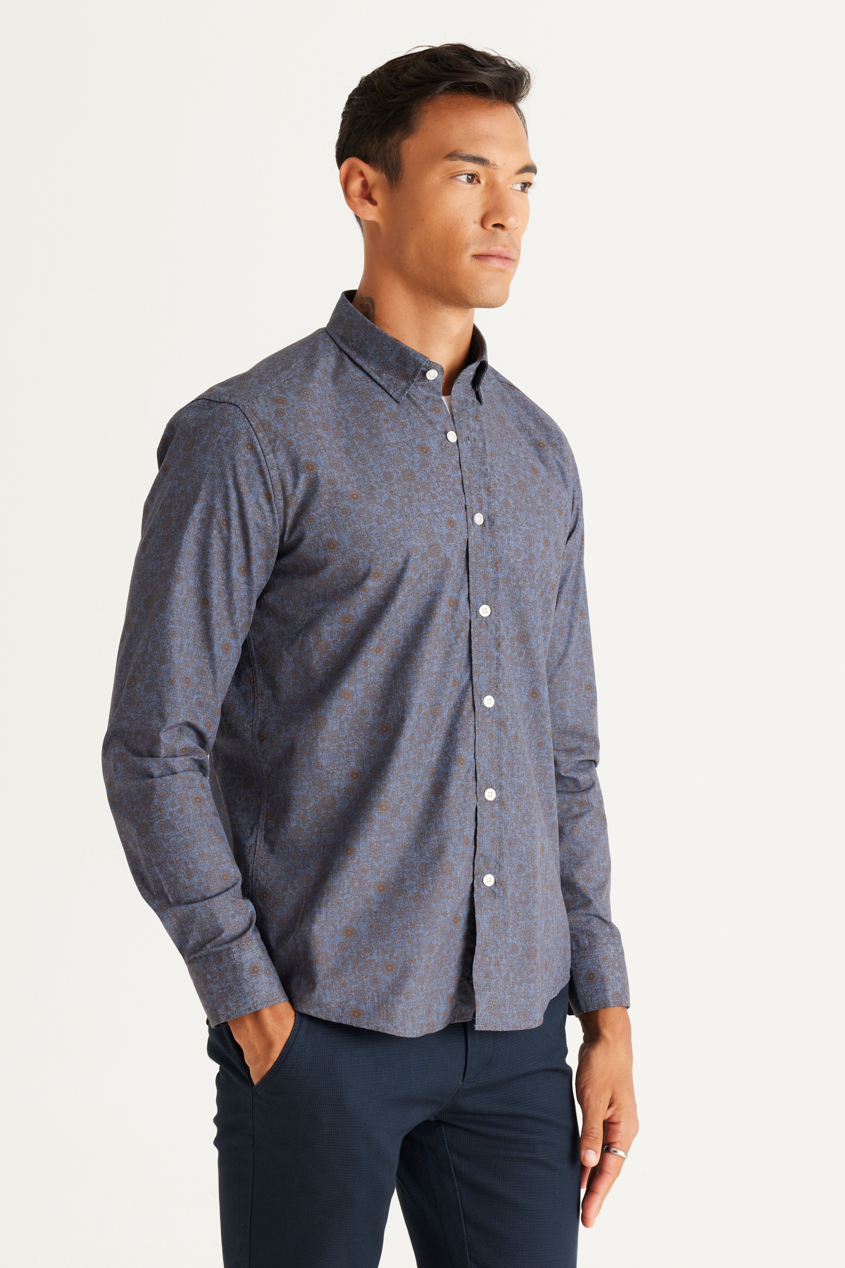 AC&Co / Altınyıldız Classics Men's Navy-Brown Slim Fit Slim Fit Slim Fit Hidden Button Collar Patterned Shirt
