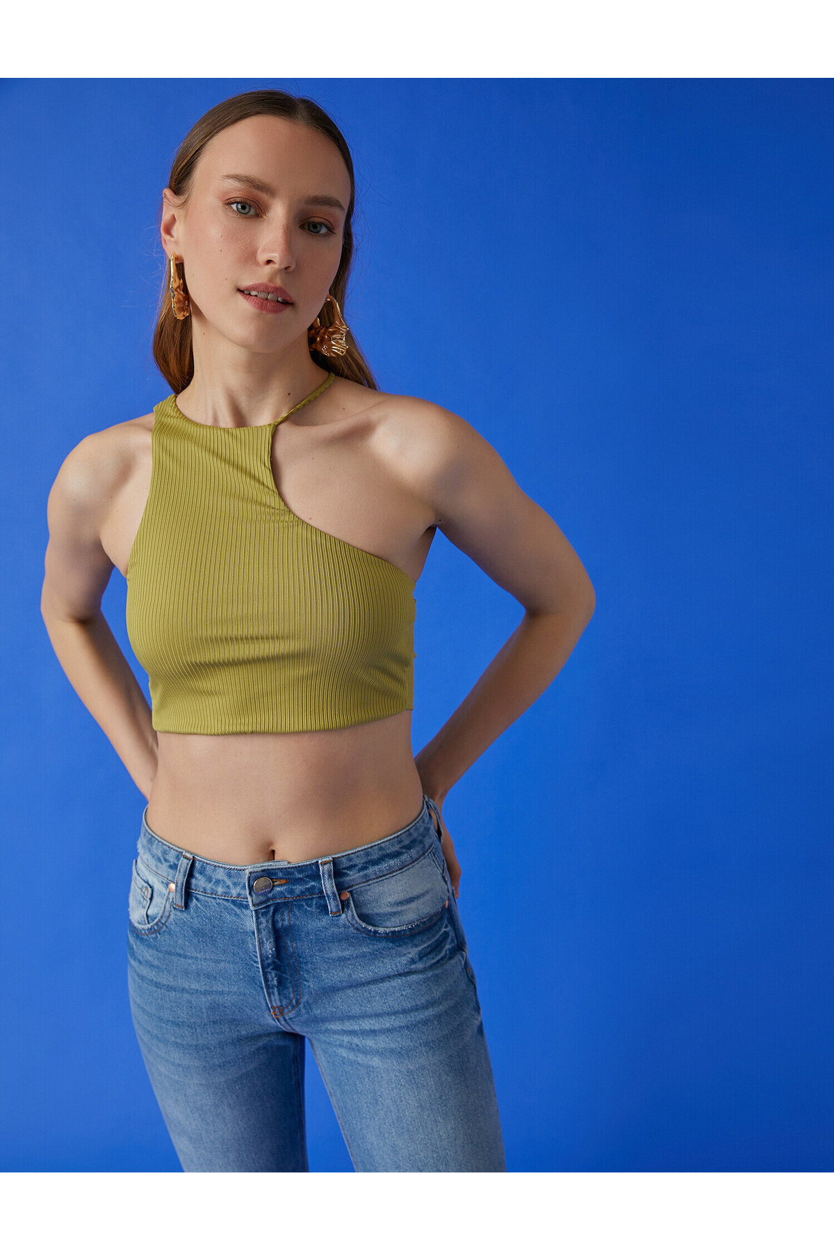 Levně Koton Crop Singlets with Window Detail and Ribbed.