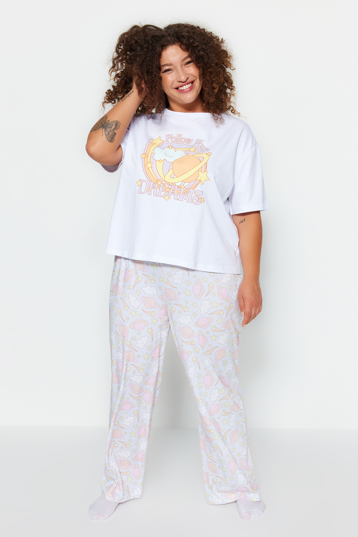 Trendyol Curve Pink Printed Knitted Pajamas Set