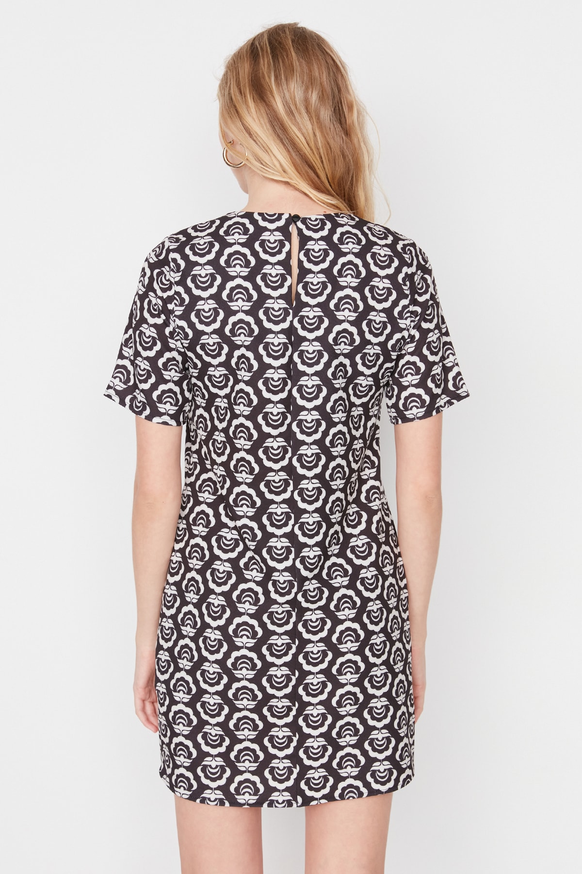 Rochie țesută cu guler negru Trendyol