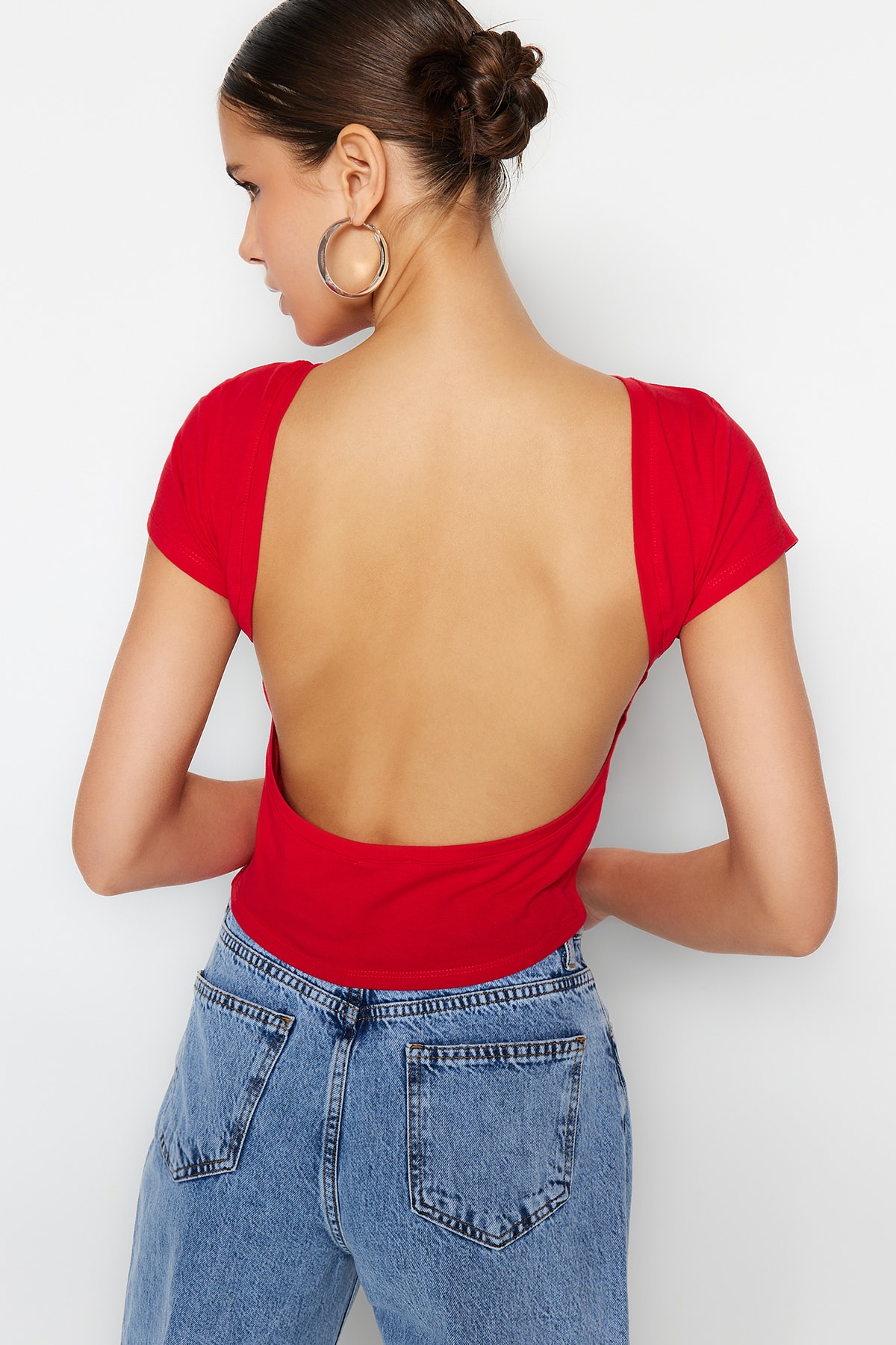 Levně Trendyol Red Backless Crop Cotton Stretchy Knitted Blouse