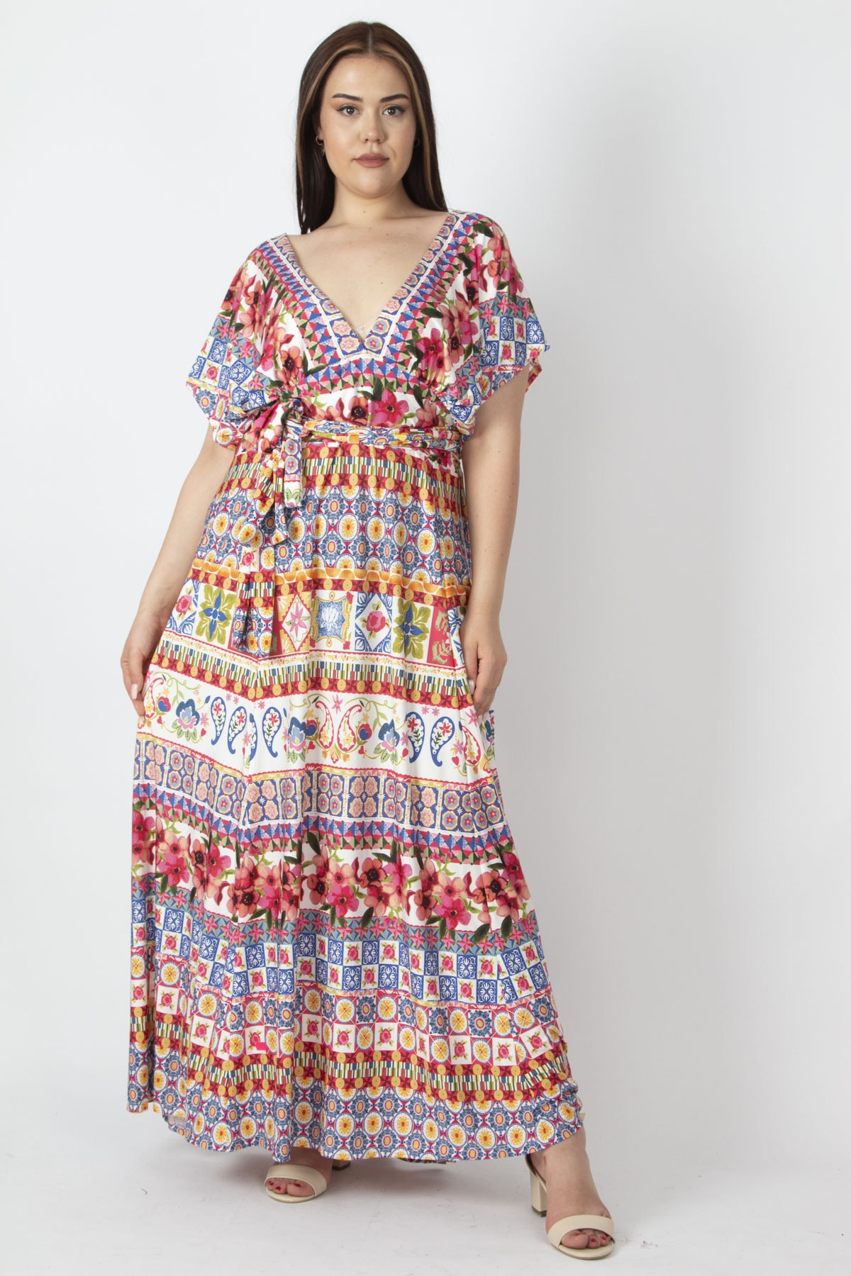 Levně Şans Women's Plus Size Colorful Back Detailed Long Colorful Dress