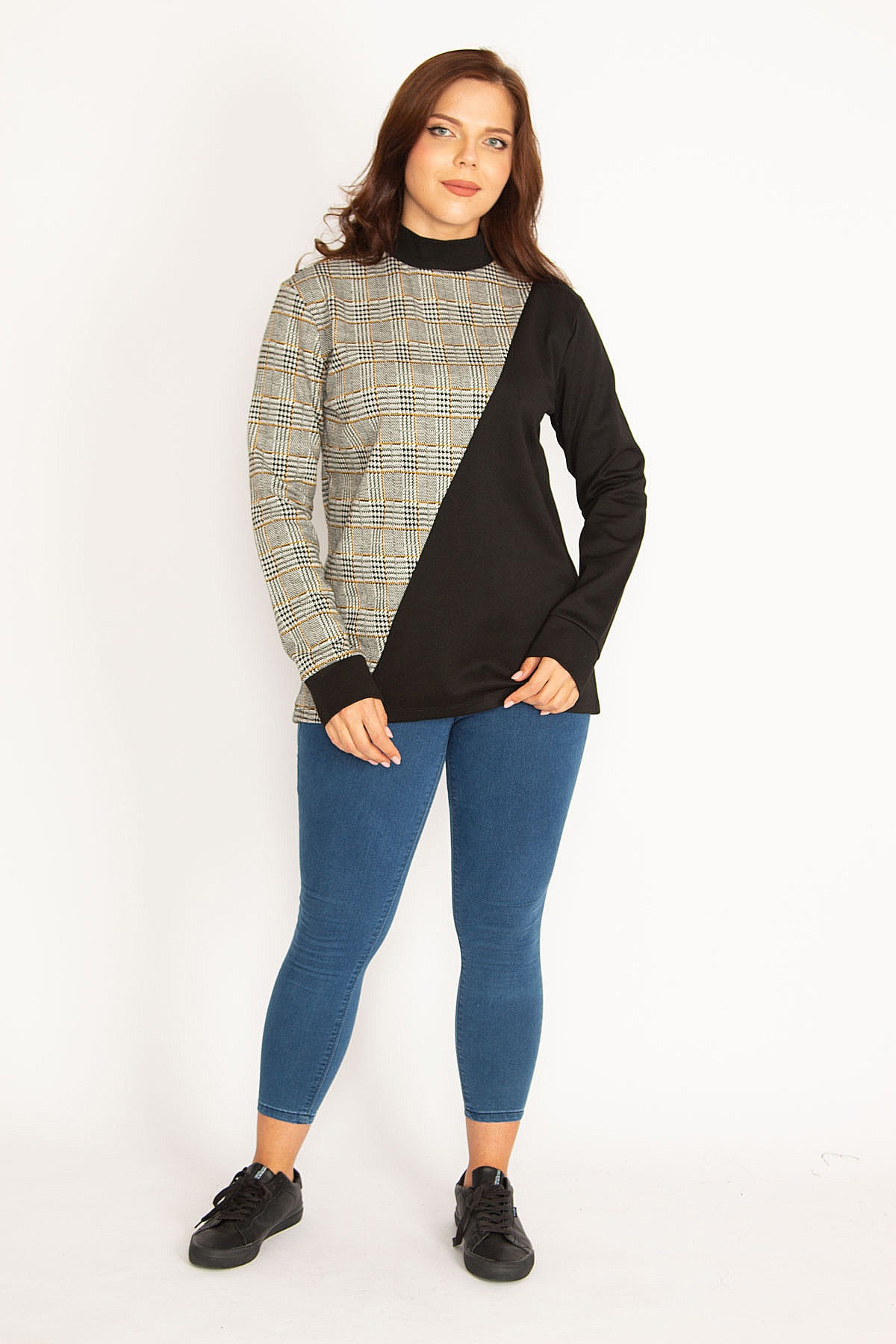 Levně Şans Women's Plus Size Gray Plaid Sweatshirt