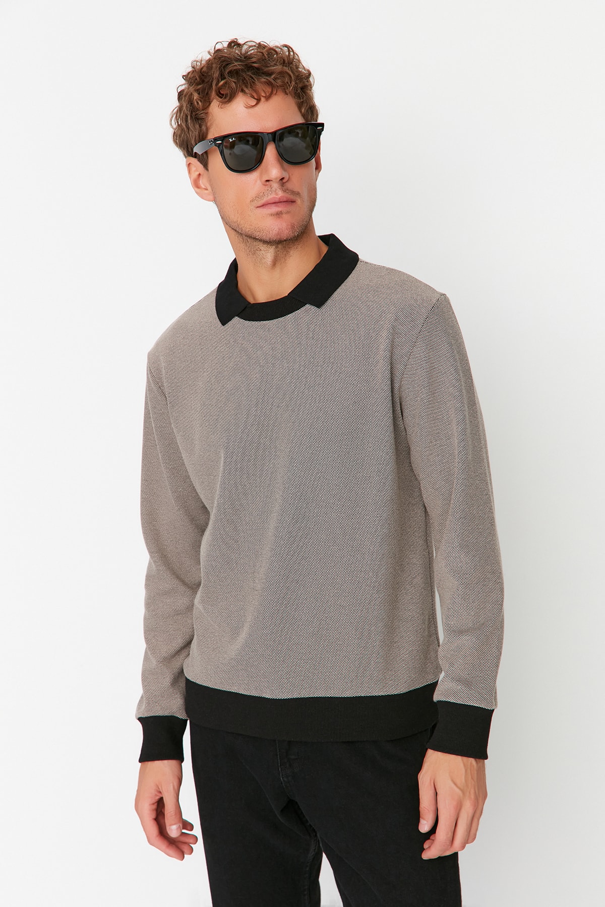 Trendyol Sweatshirt - Black - Regular fit