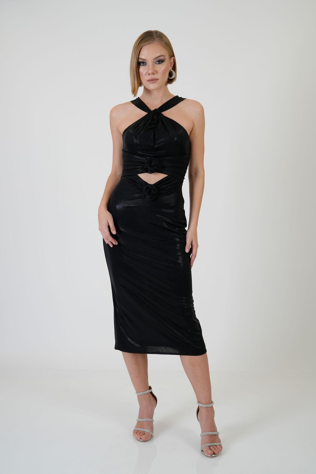 Levně Carmen Black Rose Detailed Decollete Sandy Evening Dress