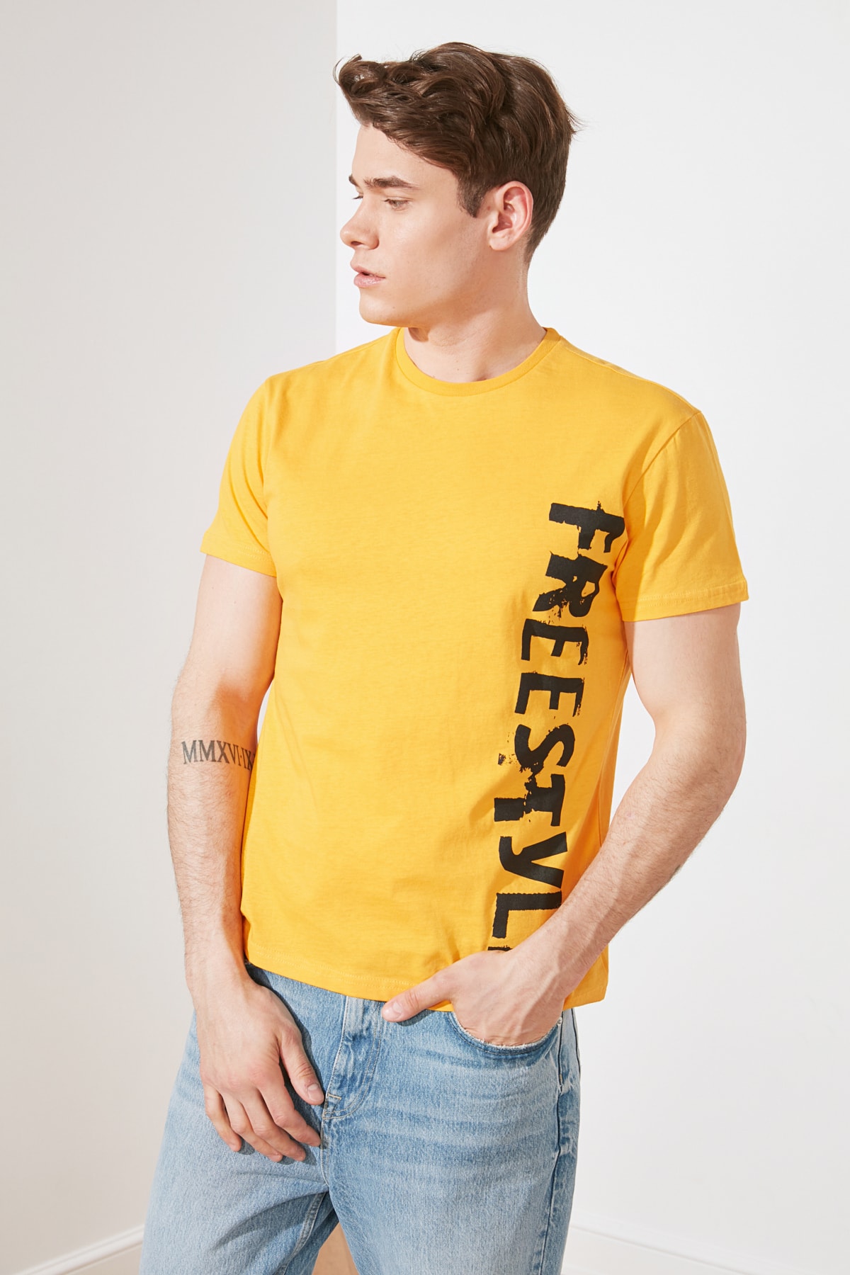 Trendyol Mustard Men's Regular Fit Bike Collar Zero Sleev...