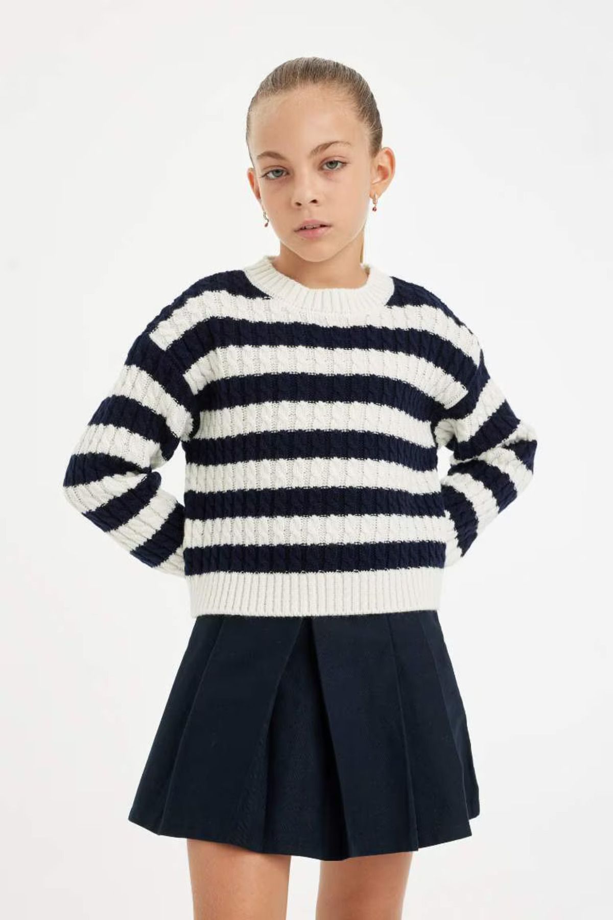 DEFACTO Girls Standard Fit Striped Crew Neck Sweater