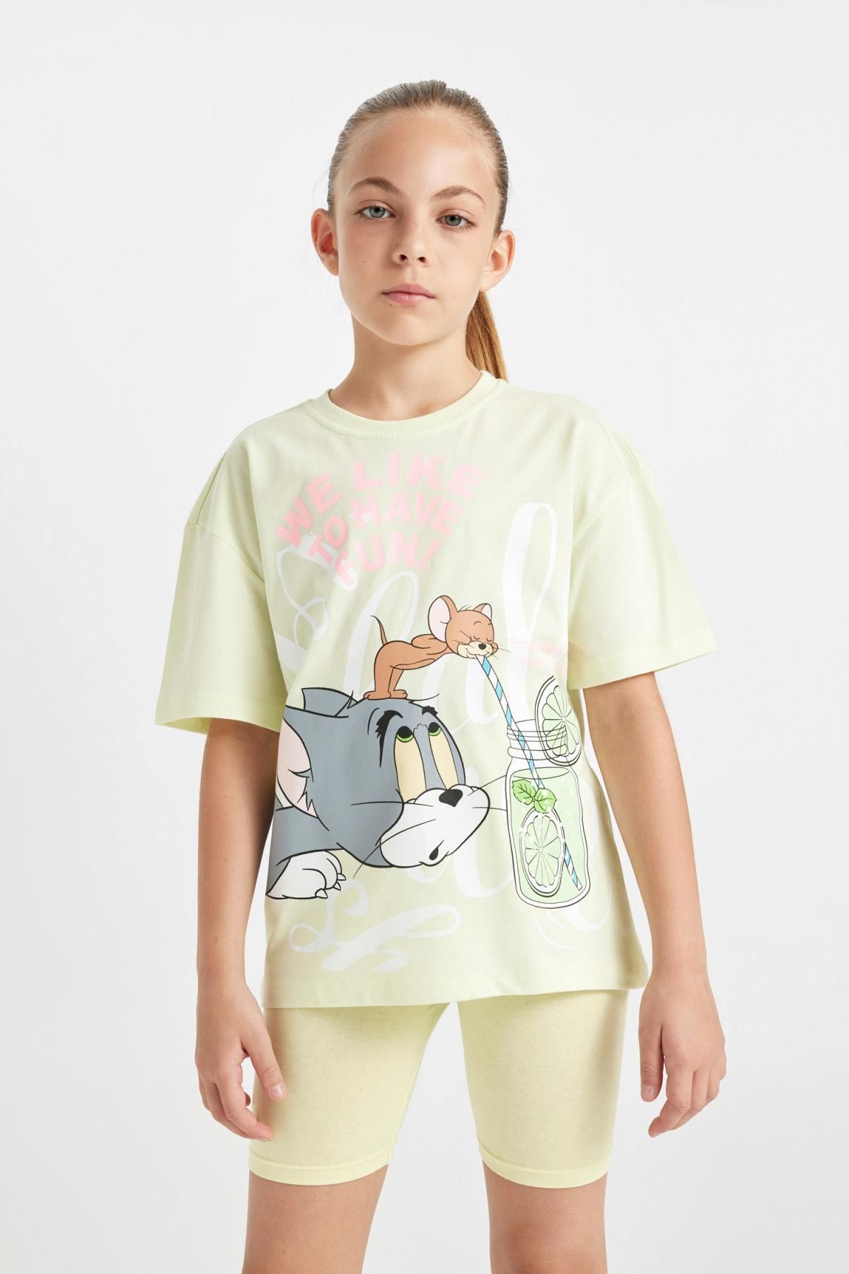 DEFACTO Girl's Tom & Jerry Relax Fit Short Sleeve T-Shirt