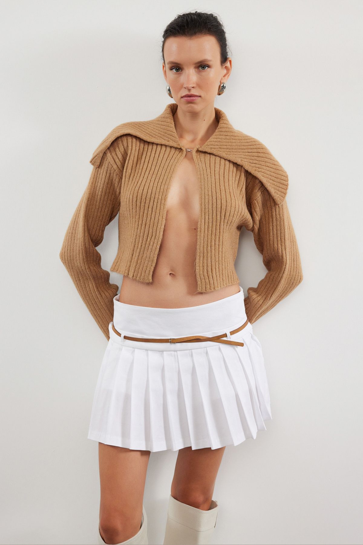 Trendyol Camel Super Crop Soft Texture Knit Cardigan