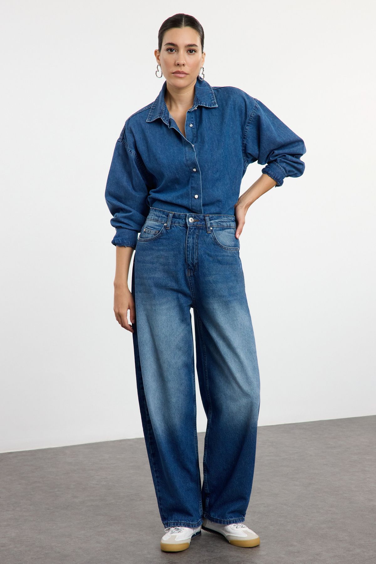 Trendyol Blue High Waist Barrel Jeans