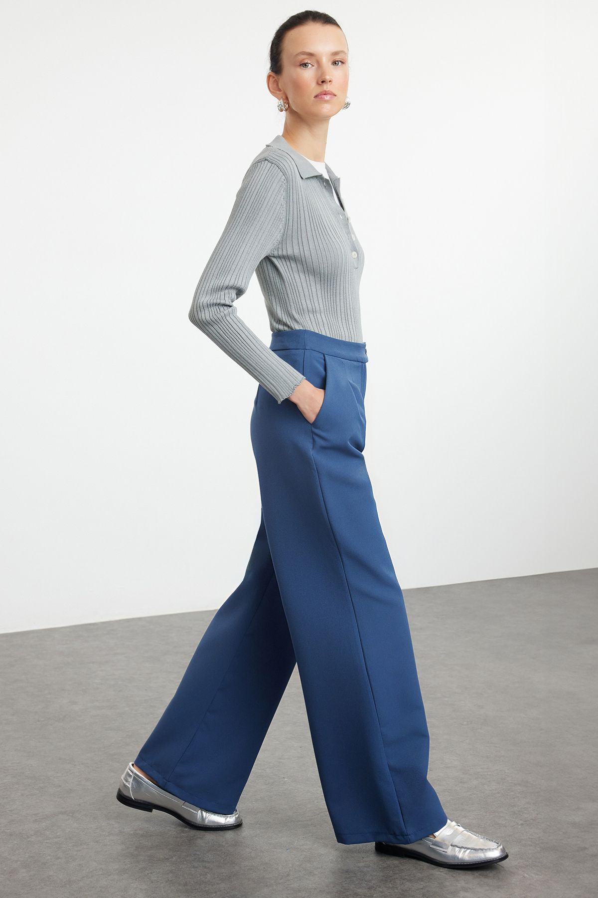 Pantaloni de damă Trendyol