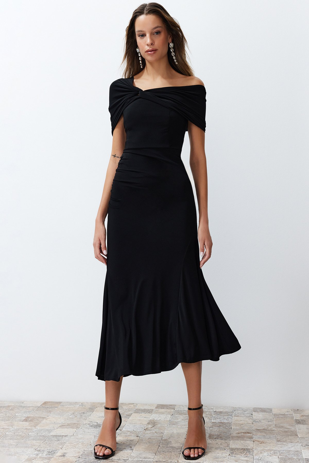 Trendyol Black Asymmetrical Collar Knitted Stylish Evening Dress