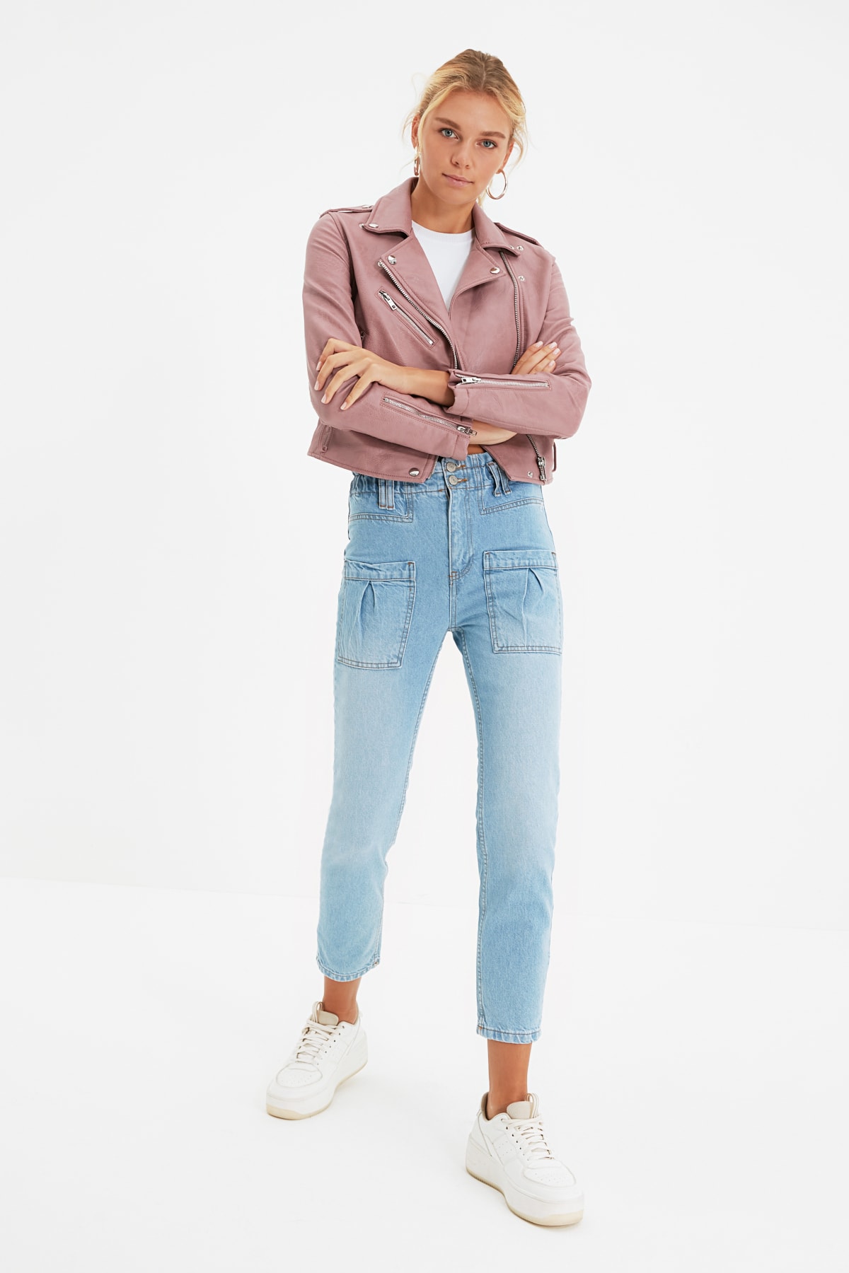 Trendyol Blue Pocket Detailed High Waist Mom Jeans