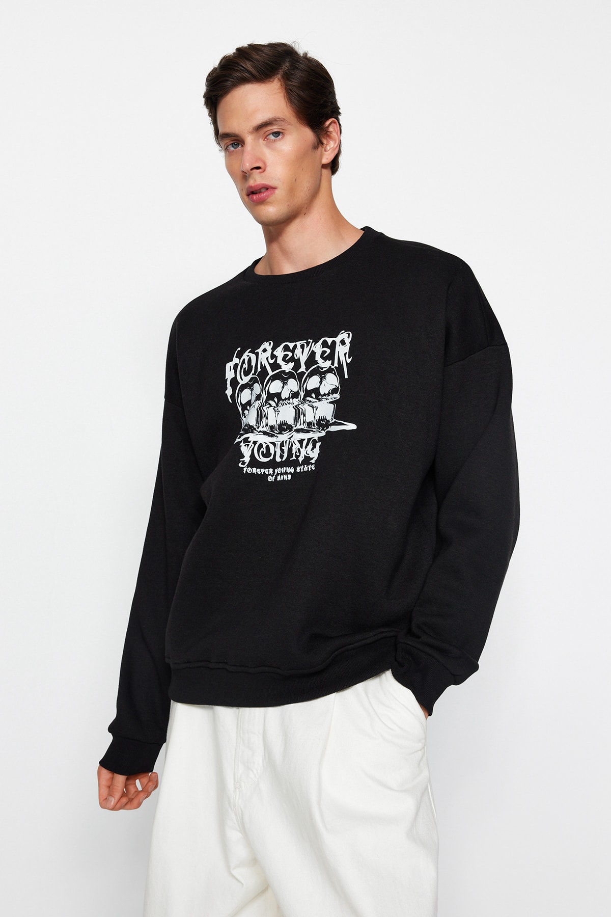 Trendyol Sweatshirt - Black - Oversize
