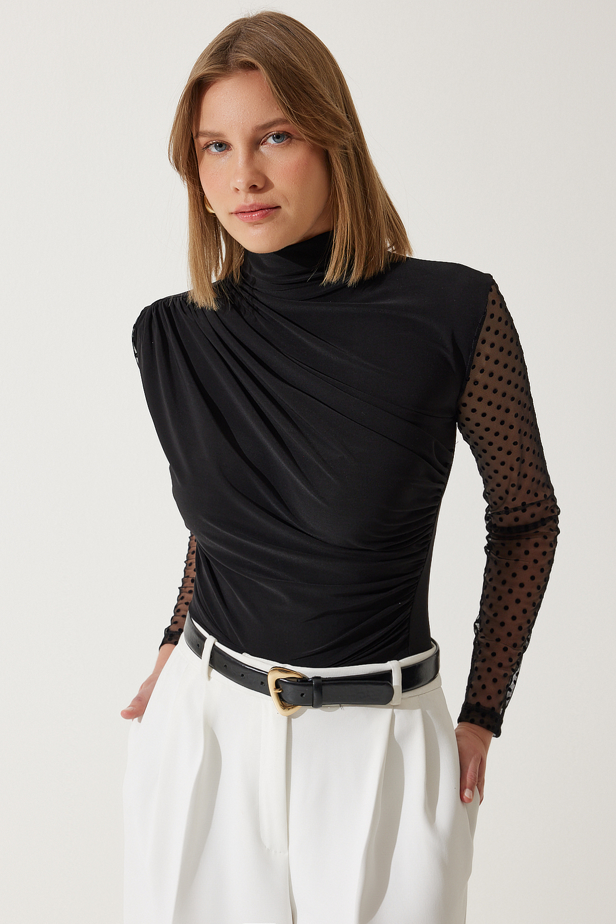 Happiness İstanbul Women's Black Polka Dot Lace Sleeve Gathered Knitted Blouse