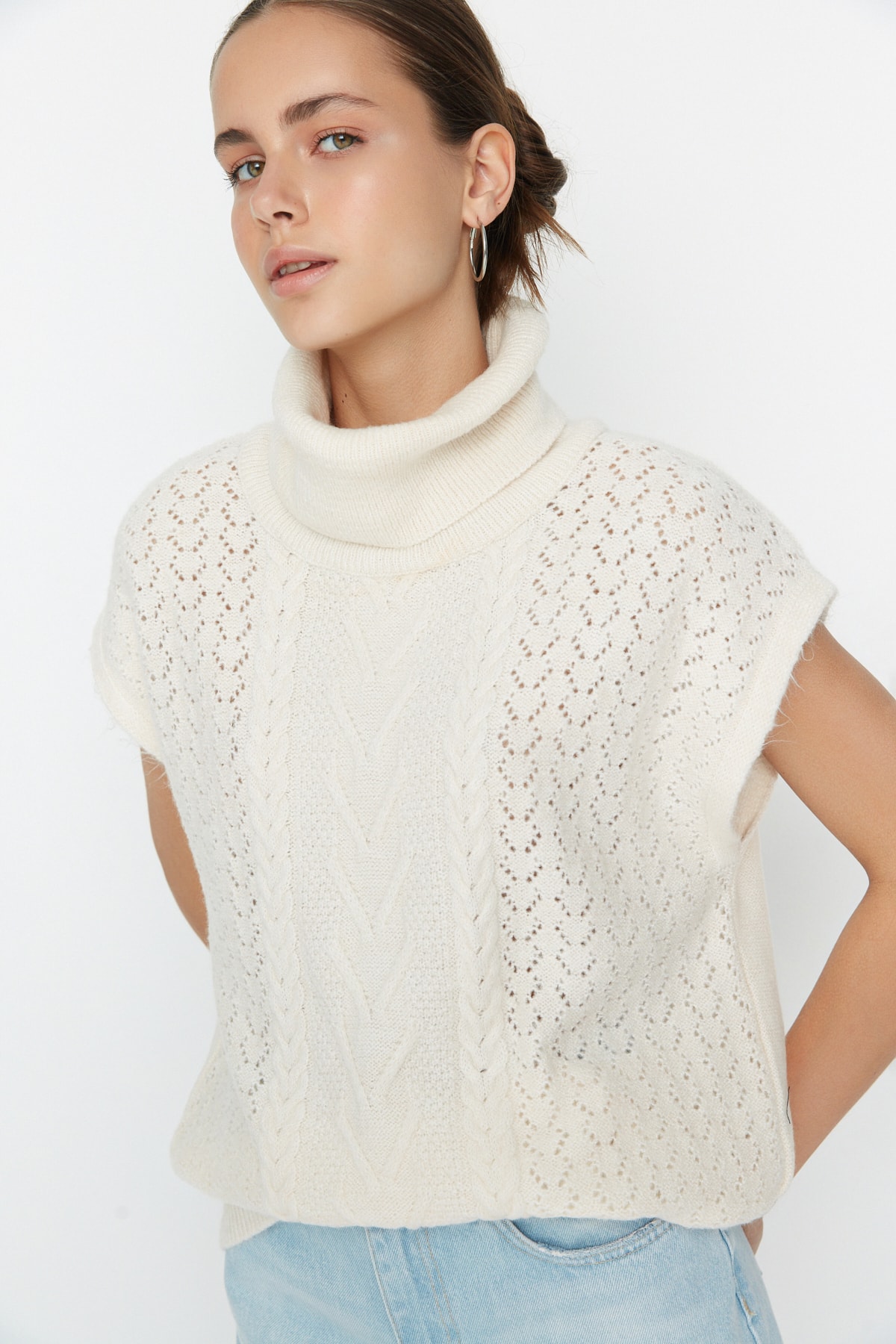 Trendyol Ecru Turtleneck Knitwear Sweater