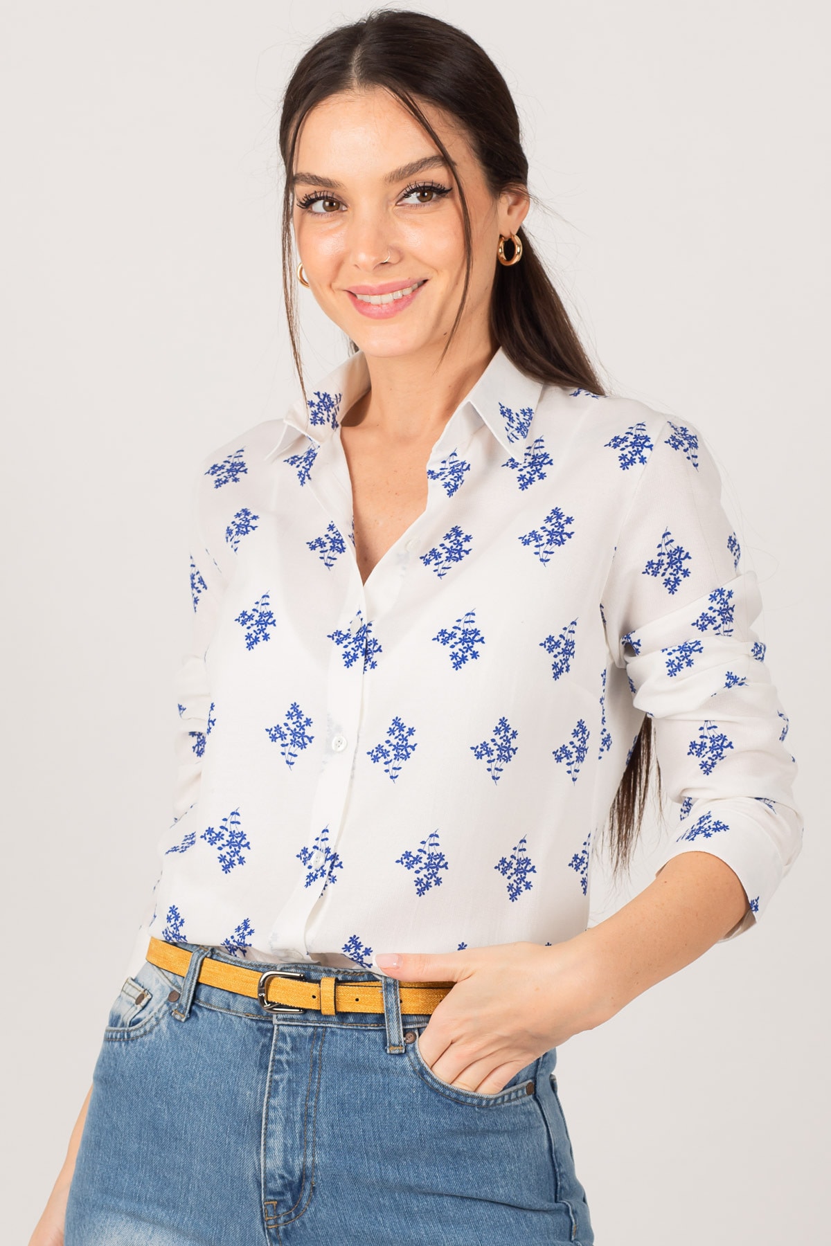Levně armonika Women's Saxon Flower Pattern Long Sleeve Shirt