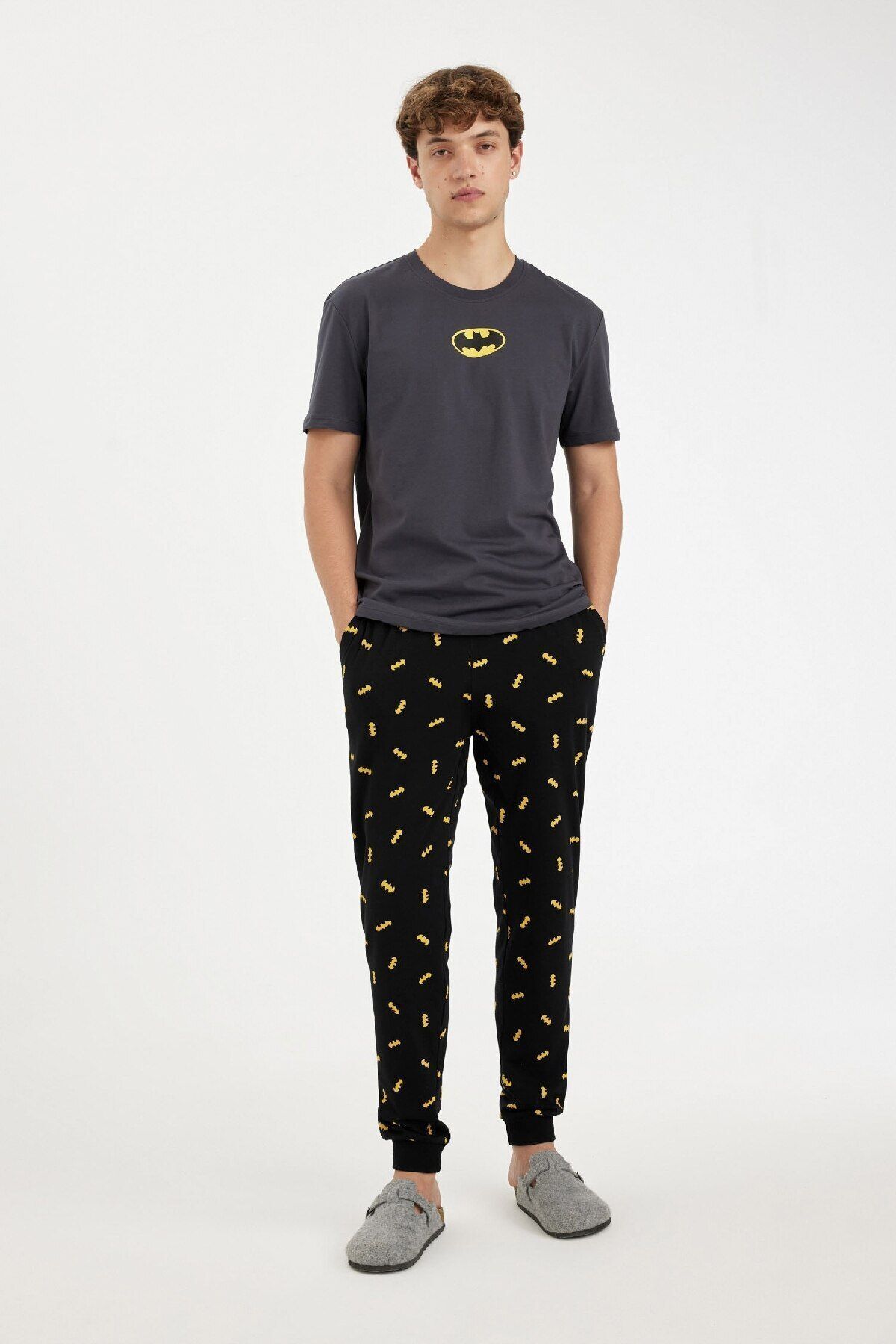 DEFACTO Batman Regular Fit Short Sleeve Pajama Set