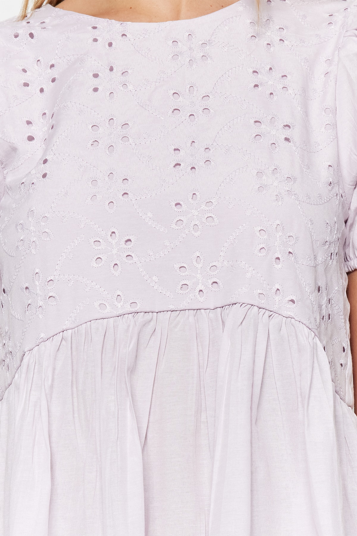 Trendyol Lilac țesut brode balon mânecă midi țesut rochie