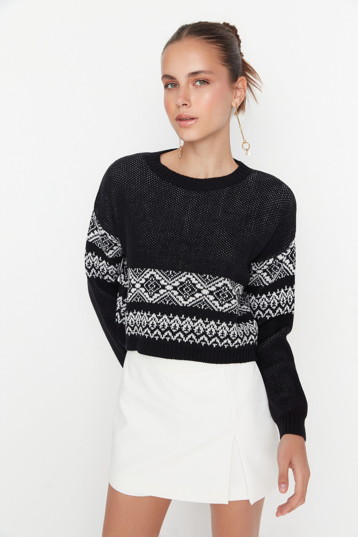 Trendyol Black Jacquard Knitwear Sweater