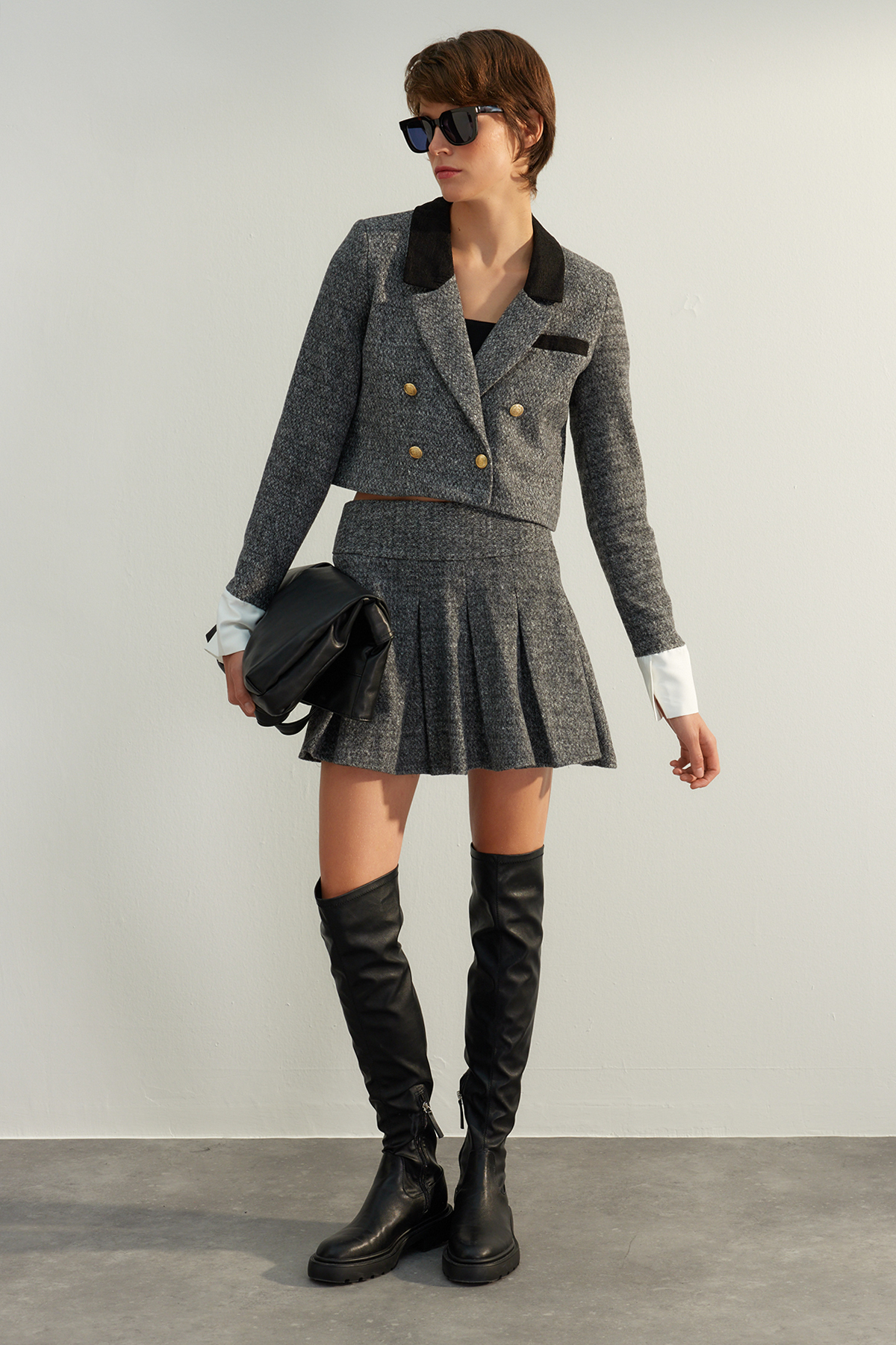 Levně Trendyol Gray Premium Quality Pleated Mini Woven Skirt