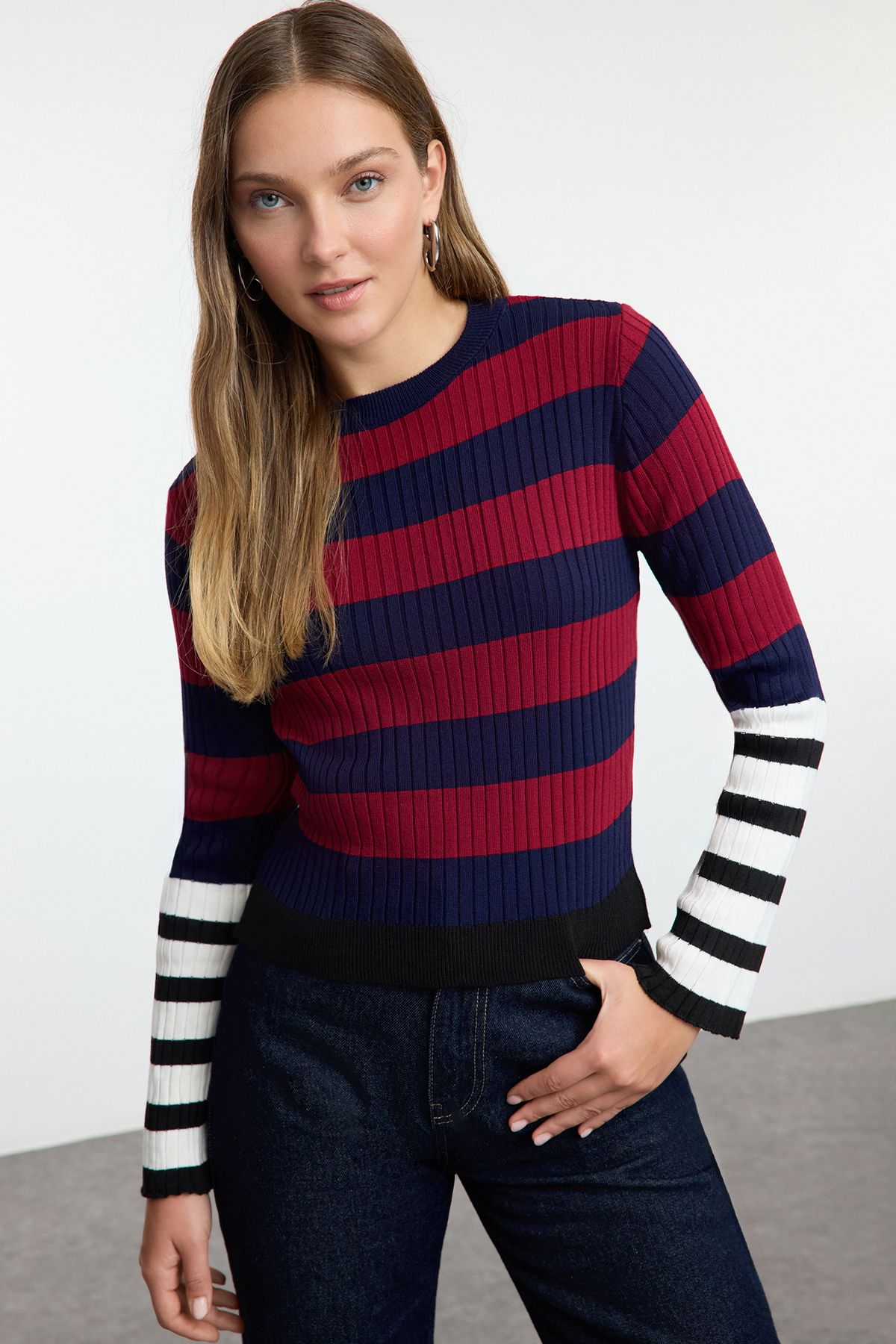 Trendyol Black Ribbed Color Block Knit Sweater