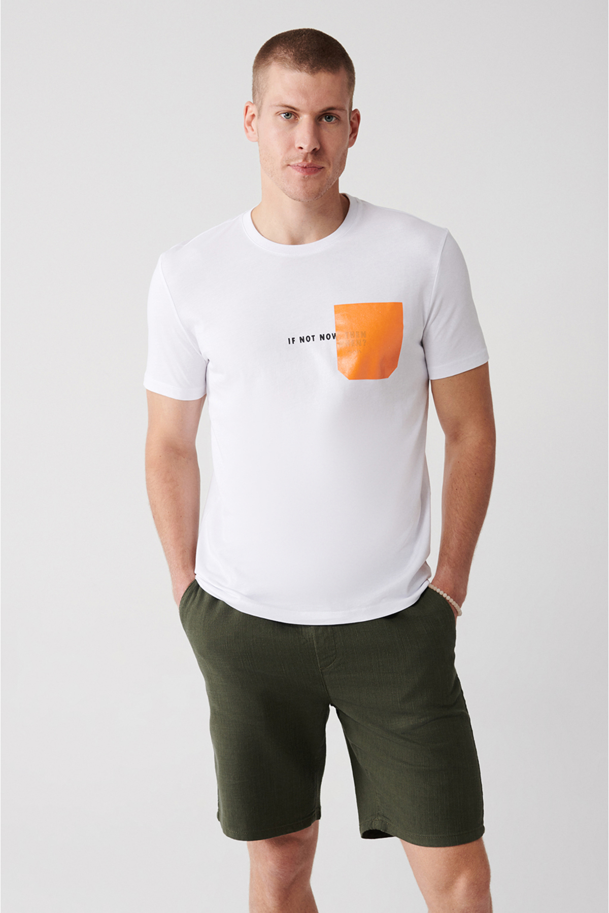 Levně Avva Men's White 100% Cotton Crew Neck Pocket Printed Regular Fit T-shirt