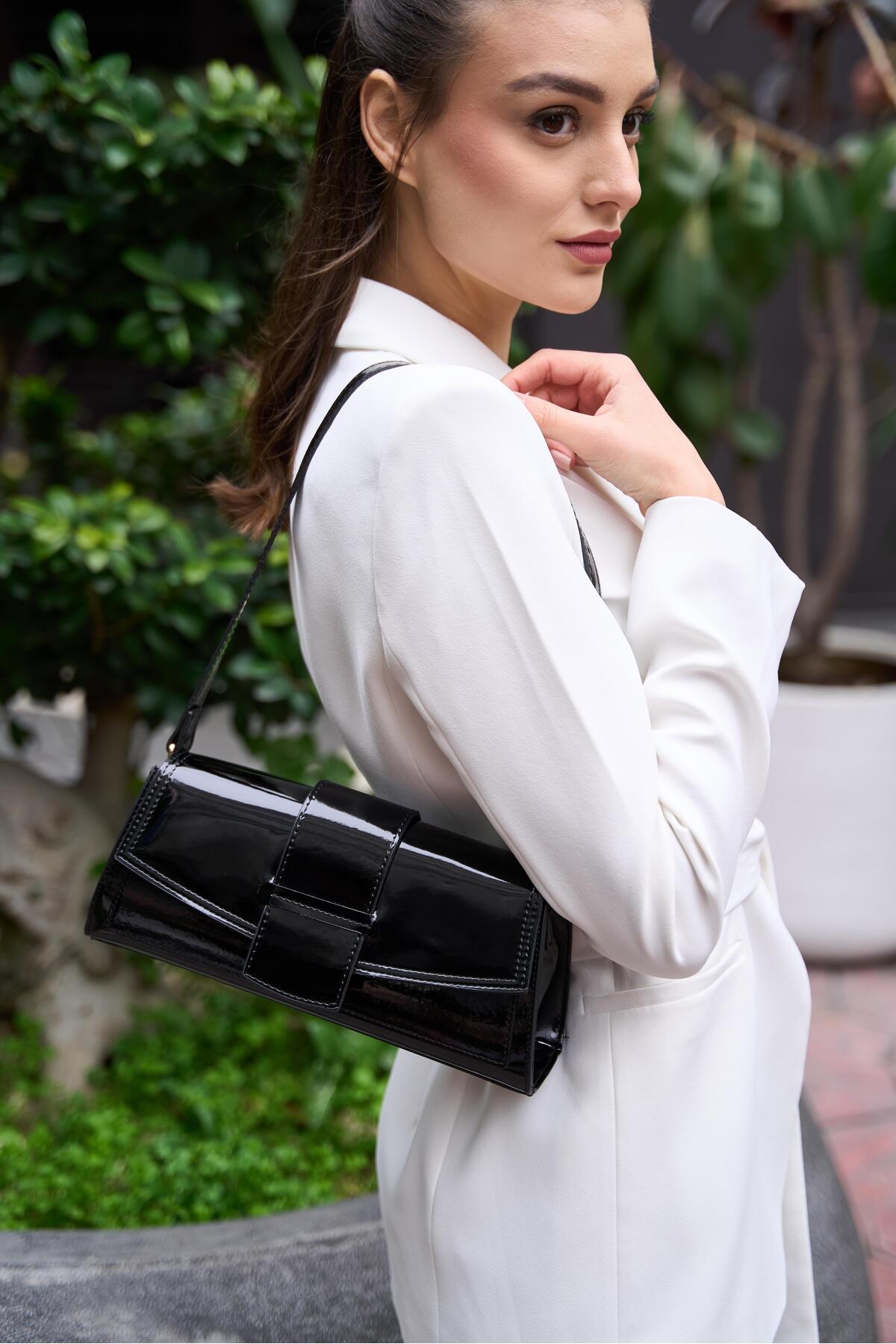 Madamra Women's Black Shiny Patent Leather Diana Rectangle Clamshell Bag -