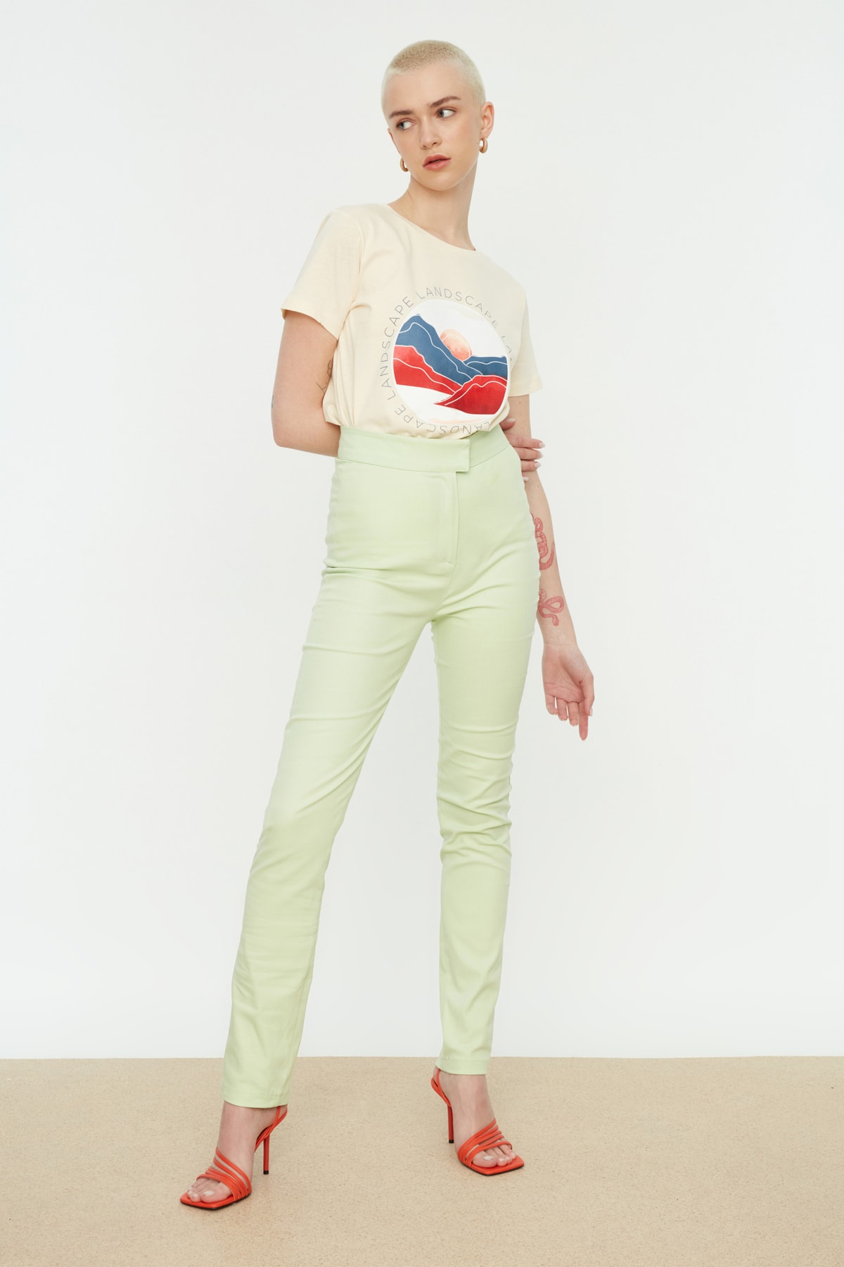 Pantaloni Trendyol - Verde - Slim